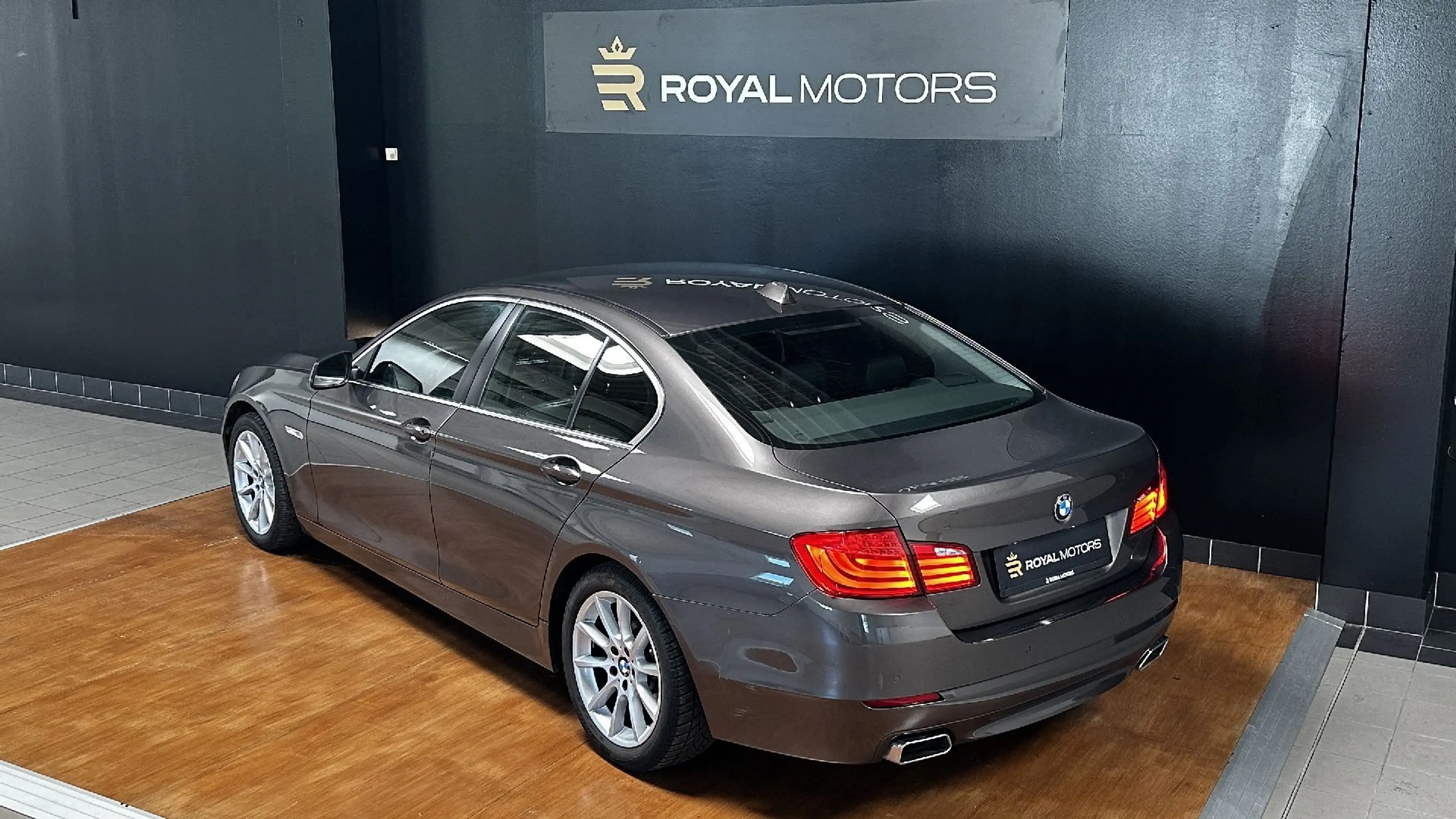 BMW 535 535d xDrive — photo 13