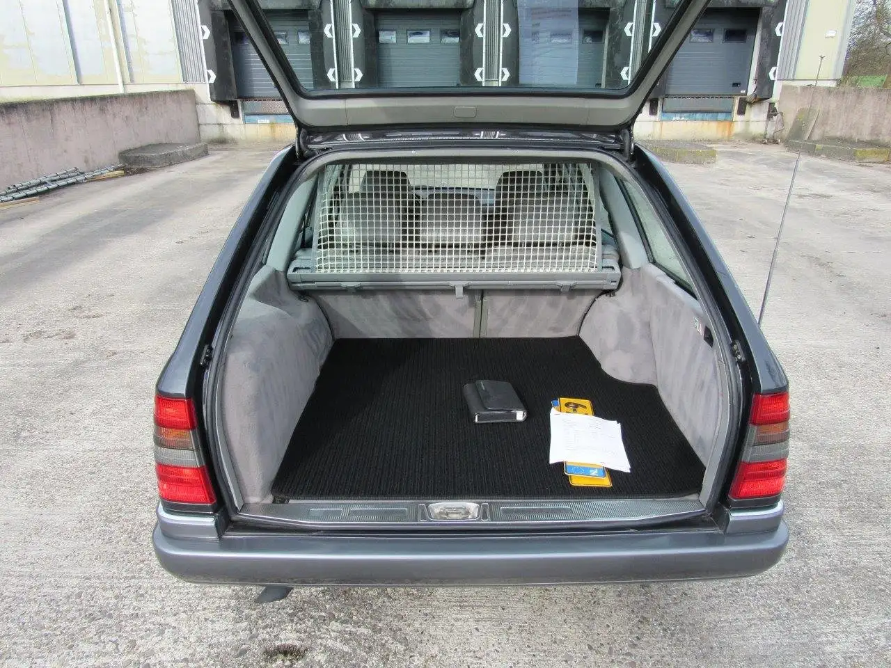 Mercedes-Benz E 36 AMG W124 E36 AMG T-model ex.Schweiz, foto 7