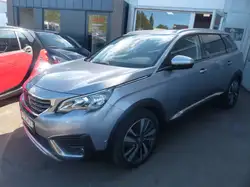 Peugeot 5008 1.6 HDI Klimaautomatik Sitzheizung Tempomat Radio Einparkhilfe vorne und hinten 7 Sitzer Alufelgen AHK 1 Hand Volldigita