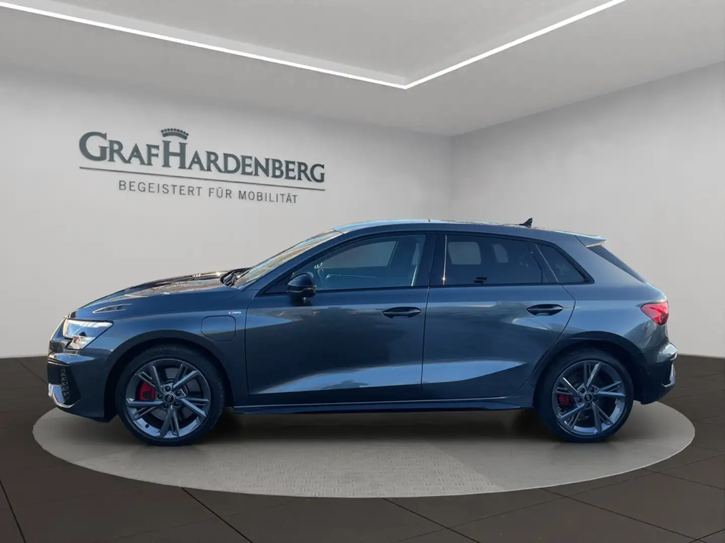 Audi A3 Sportback S line 45 TFSIe S line Interieur Grau - 2