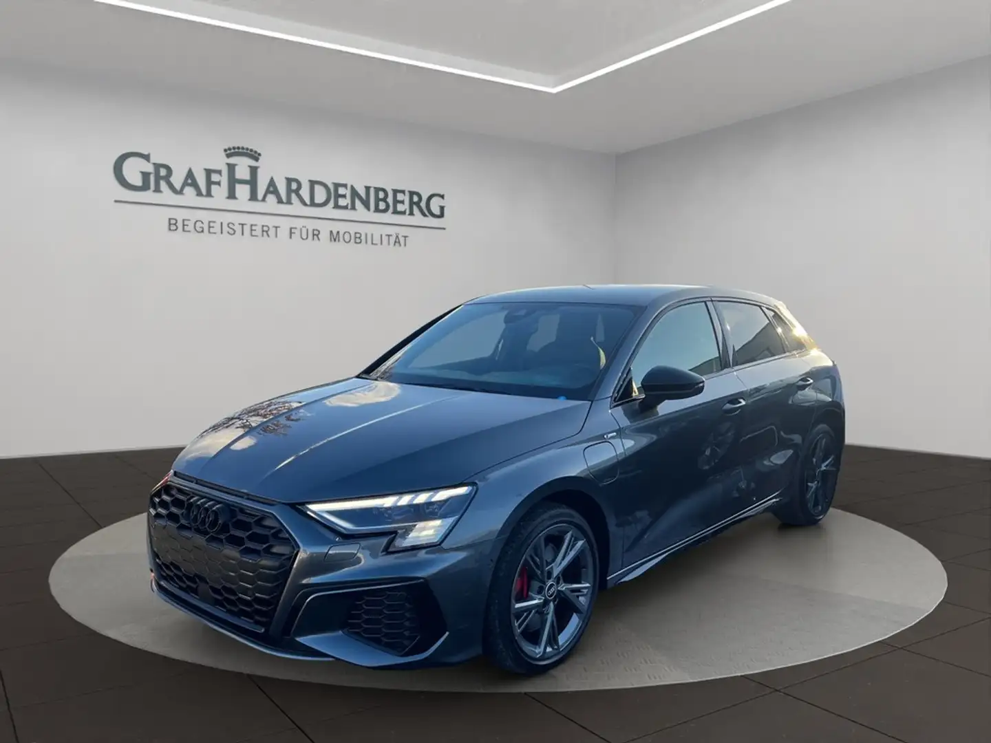 Audi A3 Sportback S line 45 TFSIe S line Interieur Grau - 1