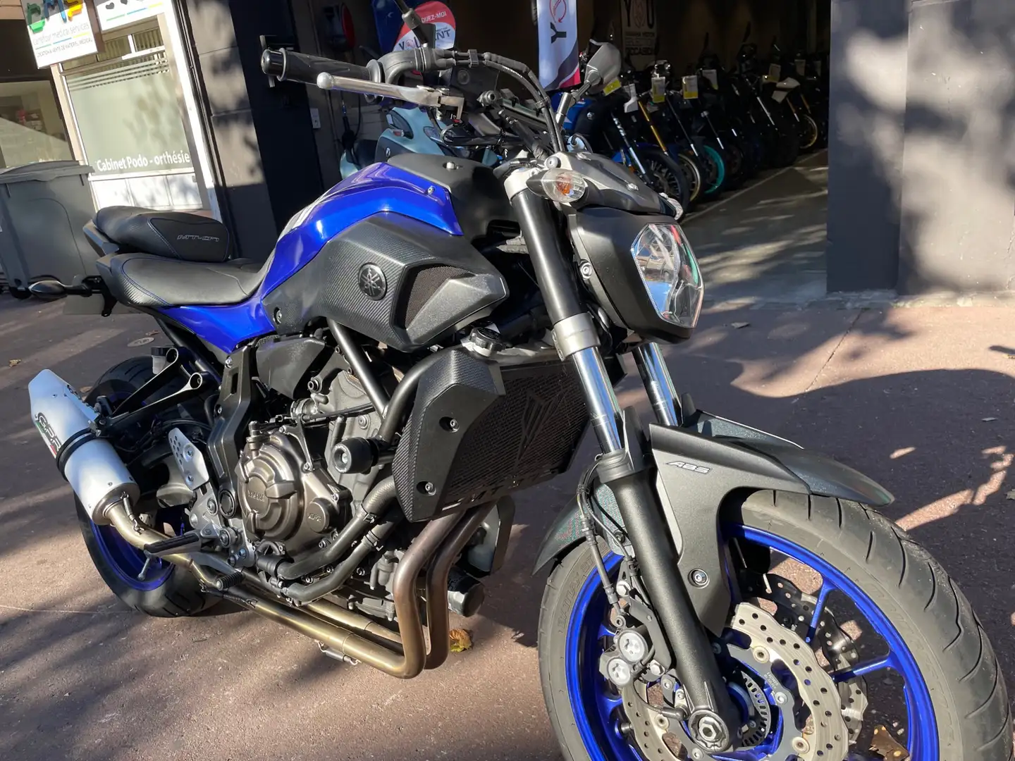 Yamaha MT-07 Blau - 2