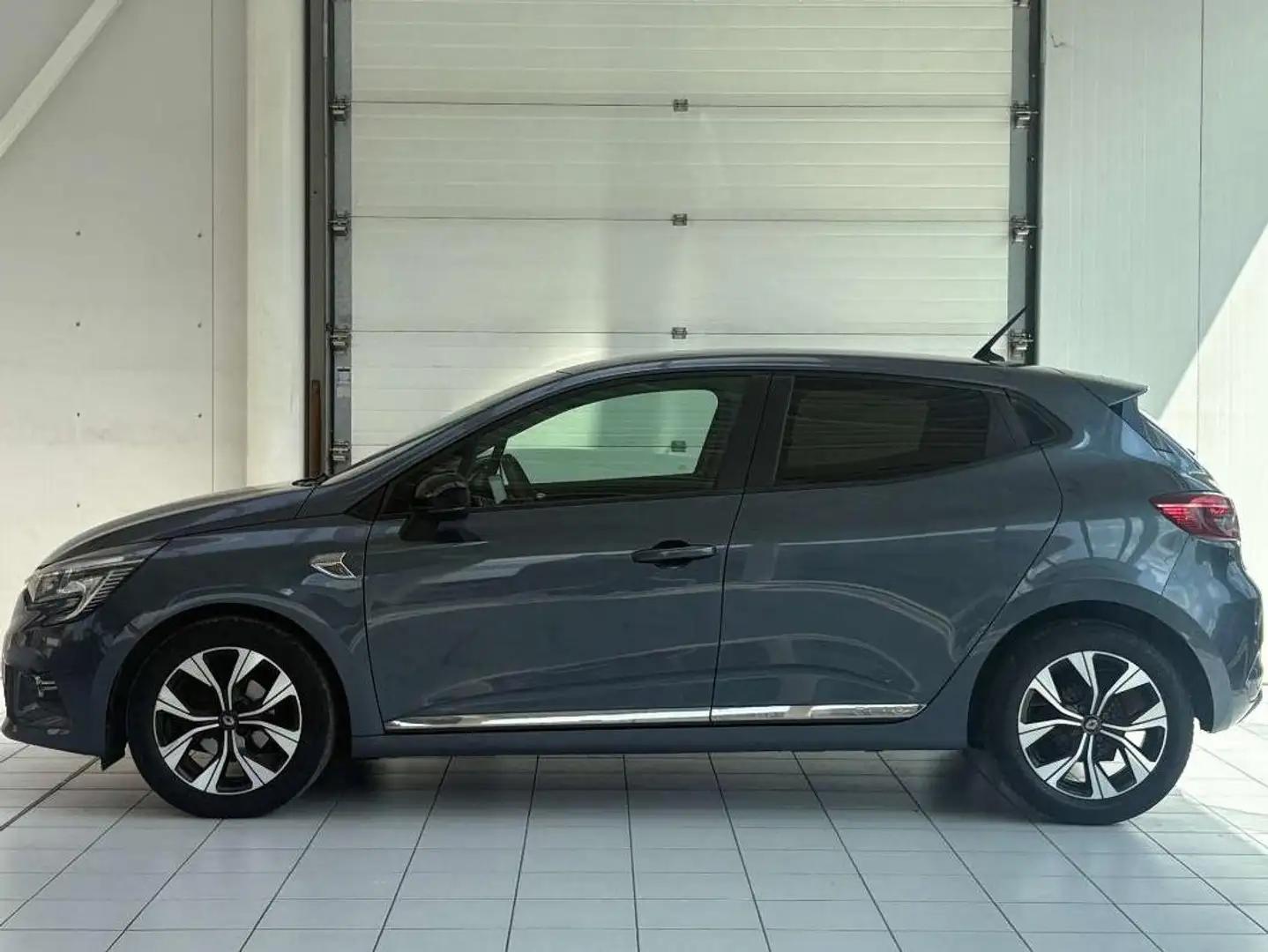Renault Clio Clio V 2019 1.0 tce Business Gpl 100cv my21 Gris - 1