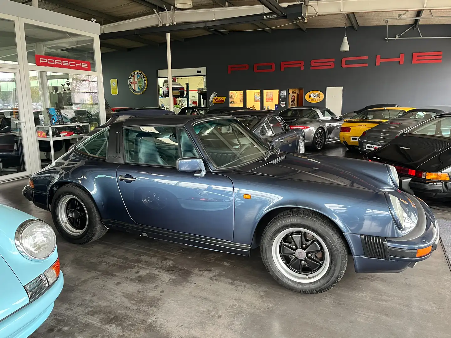Porsche 911 3.2 Carrera Targa Синій - 2