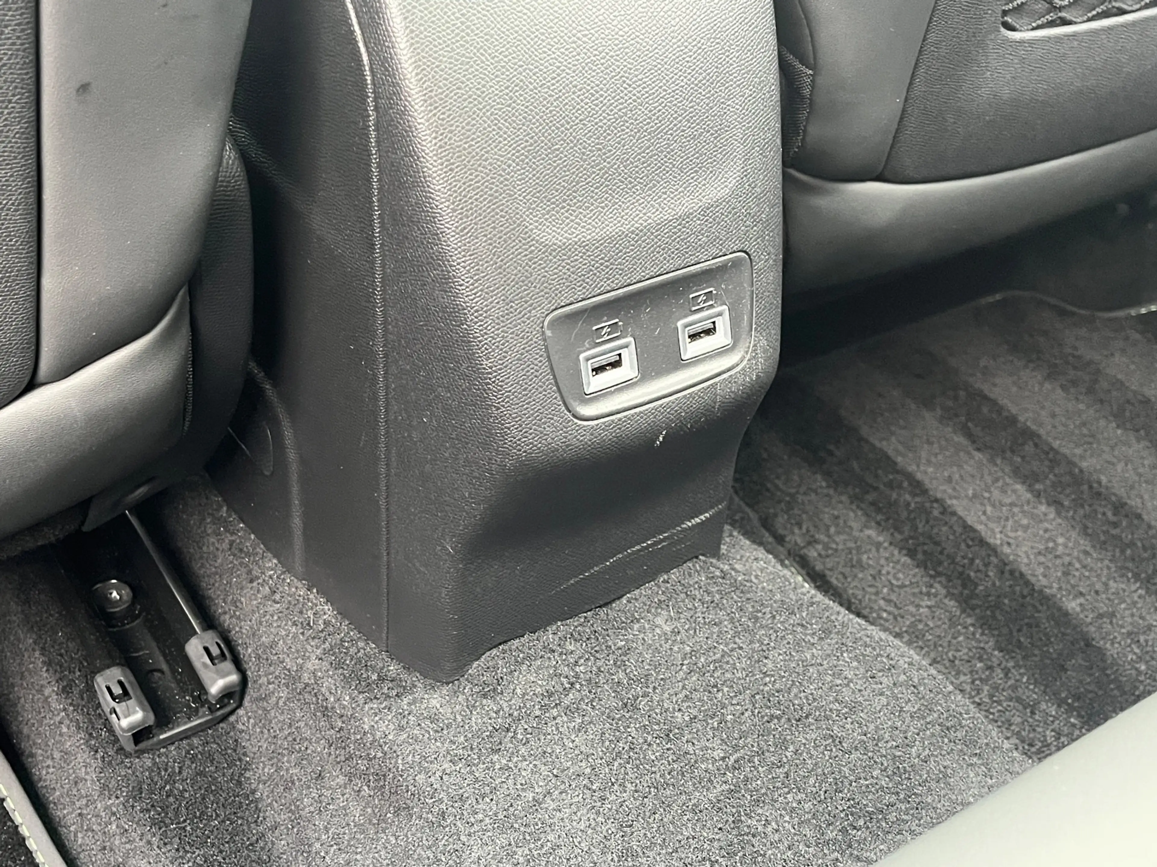 Peugeot e-208 EV GT 50 kWh | SOH 94,69% | Pack Drive Assist Plus — photo 30