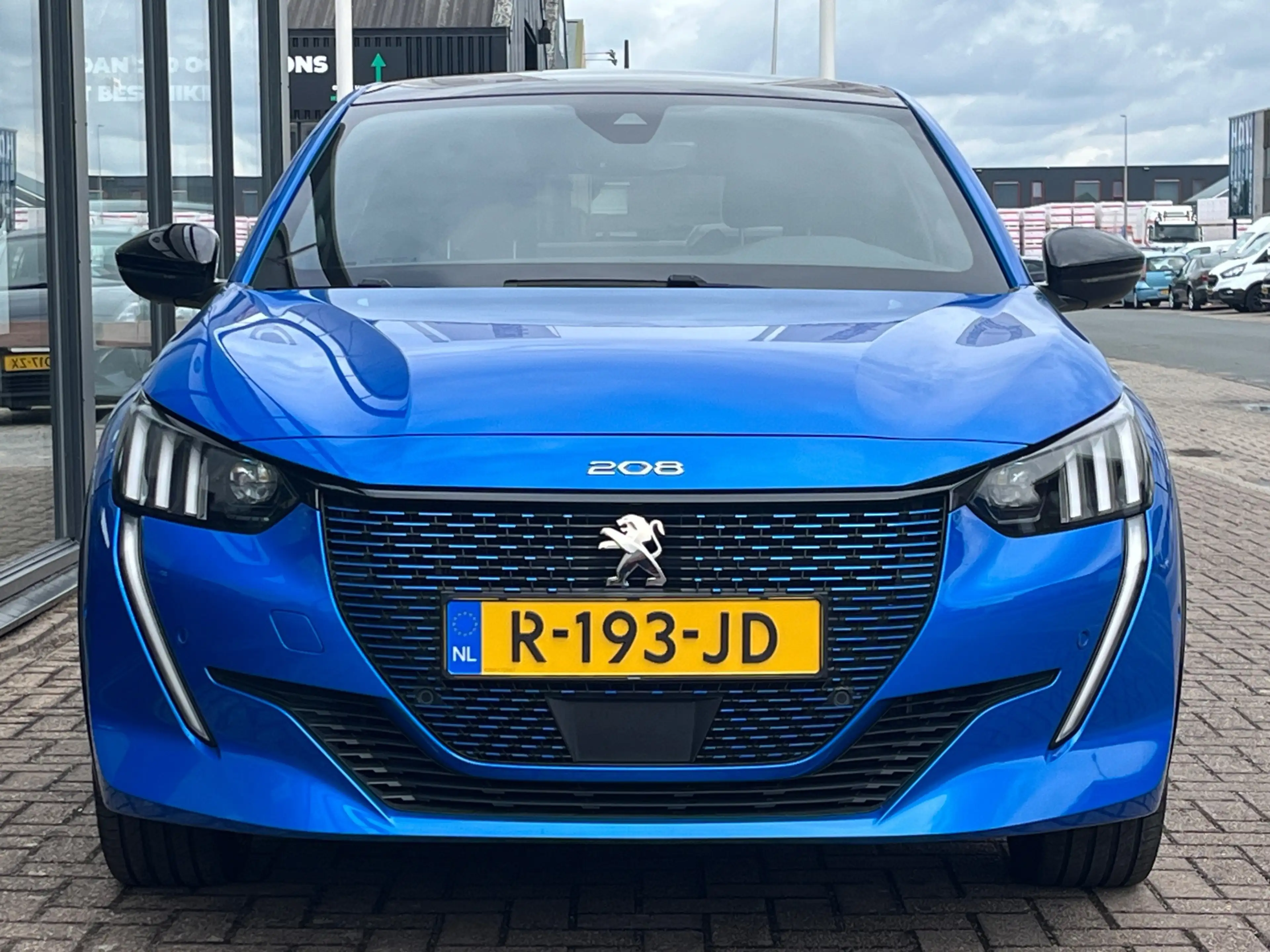 Peugeot e-208 EV GT 50 kWh | SOH 94,69% | Pack Drive Assist Plus — photo 9