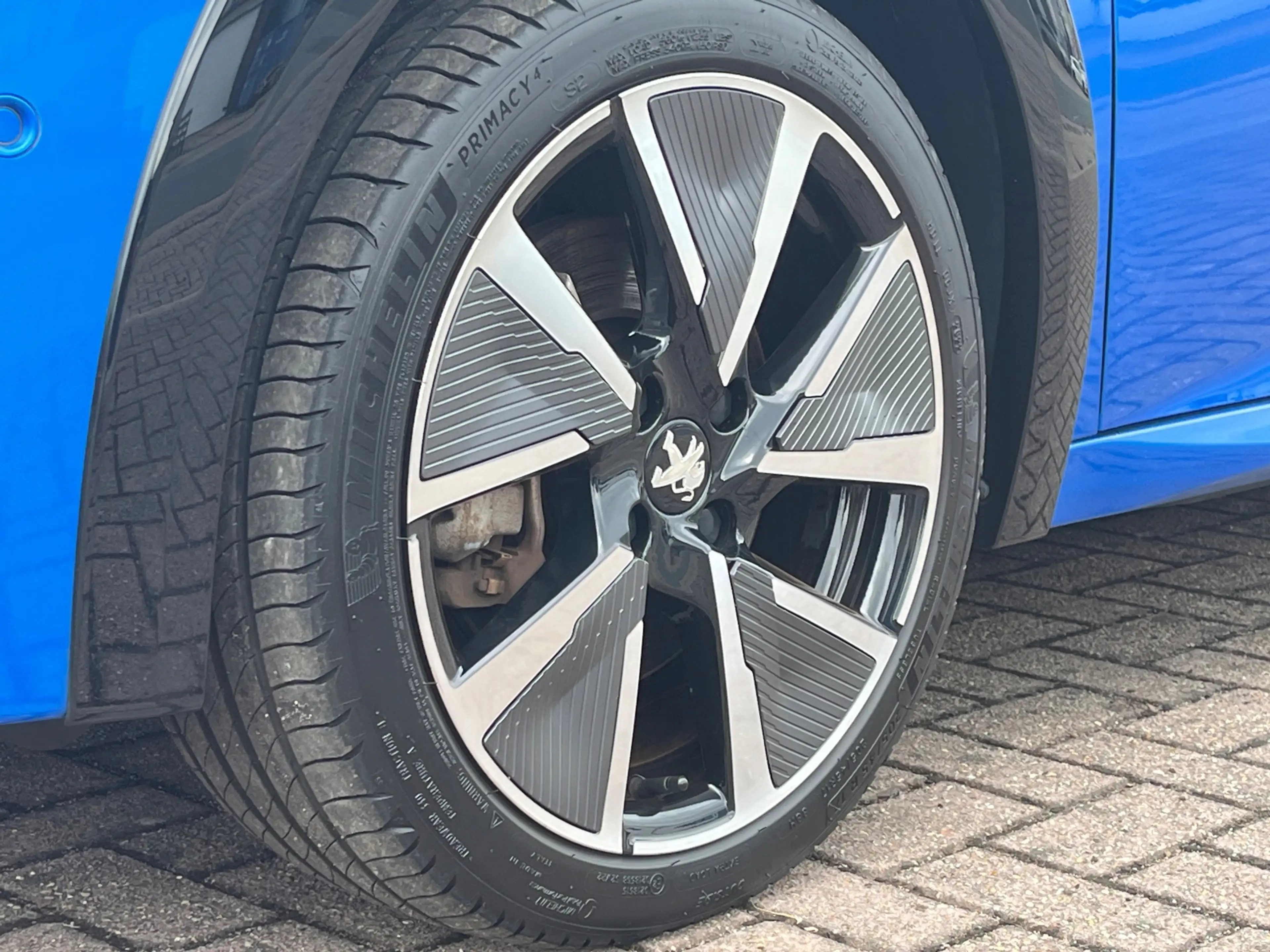 Peugeot e-208 EV GT 50 kWh | SOH 94,69% | Pack Drive Assist Plus — photo 31