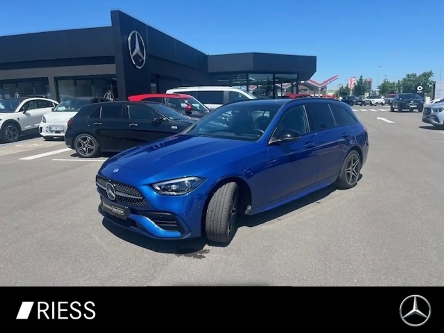 Mercedes-Benz C 300 e T AMG Sport Night W-Paket Pano Kamera Blauw - 1