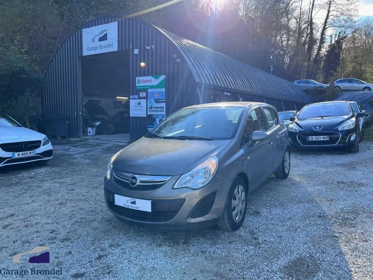 Opel Corsa 1.4i 100cv 1ére main Phase 2 - 1