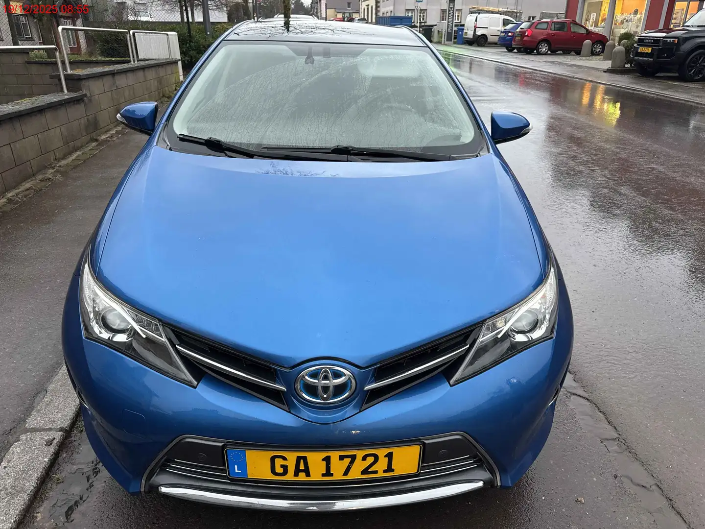Toyota Auris HYBRIDE Blau - 2
