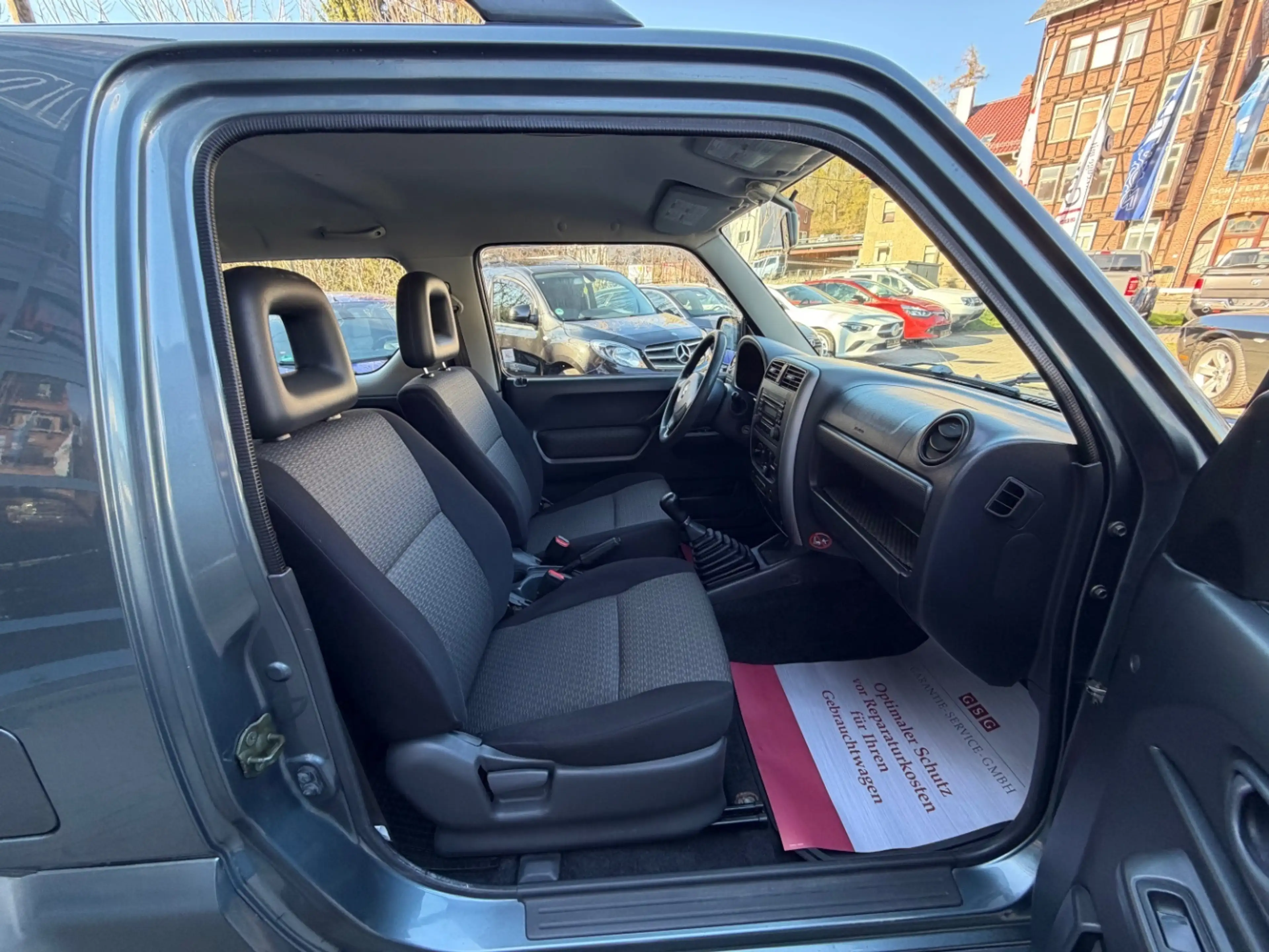 Suzuki Jimny 4x4 — photo 14