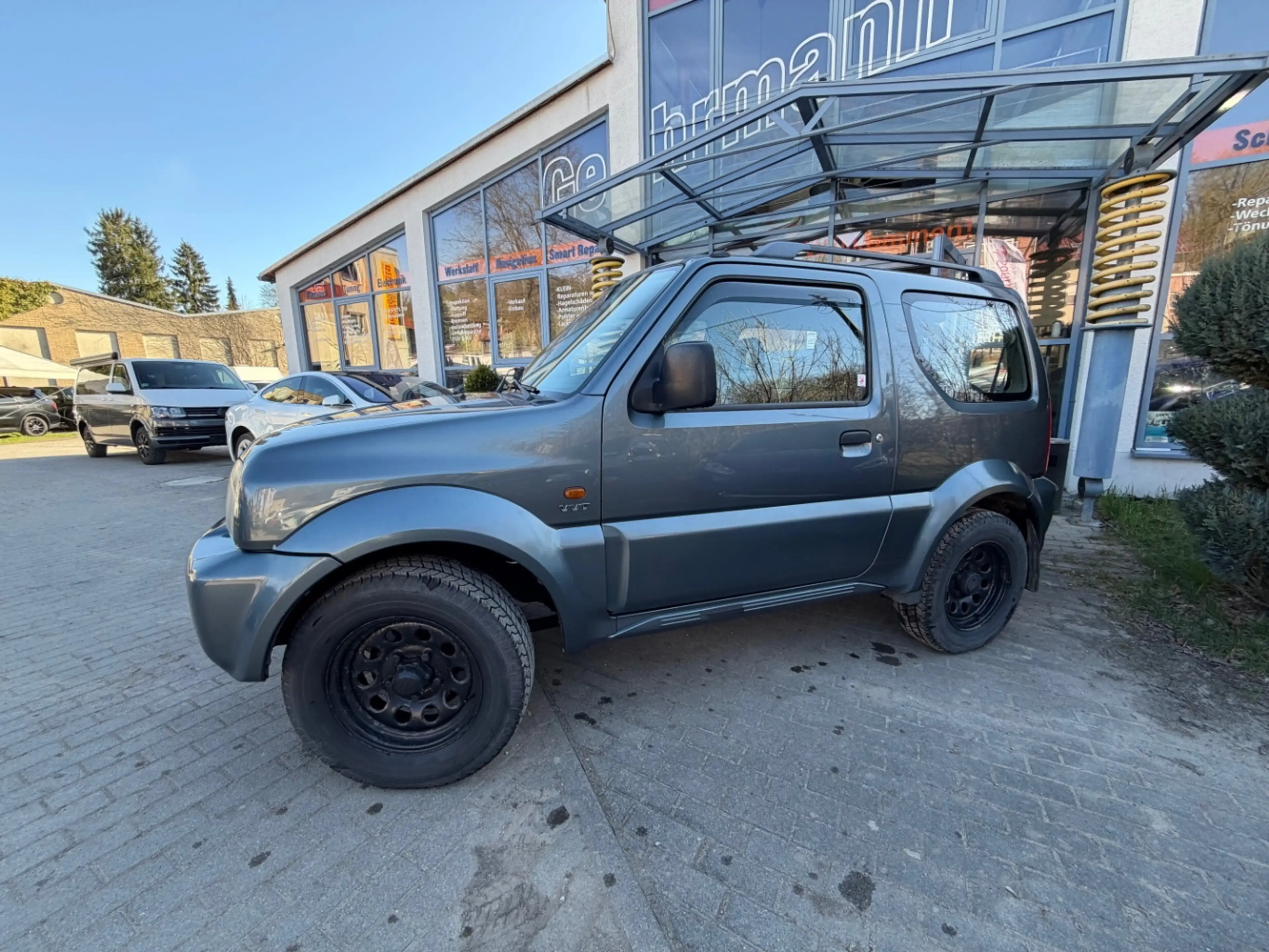 Suzuki Jimny 4x4 — photo 2