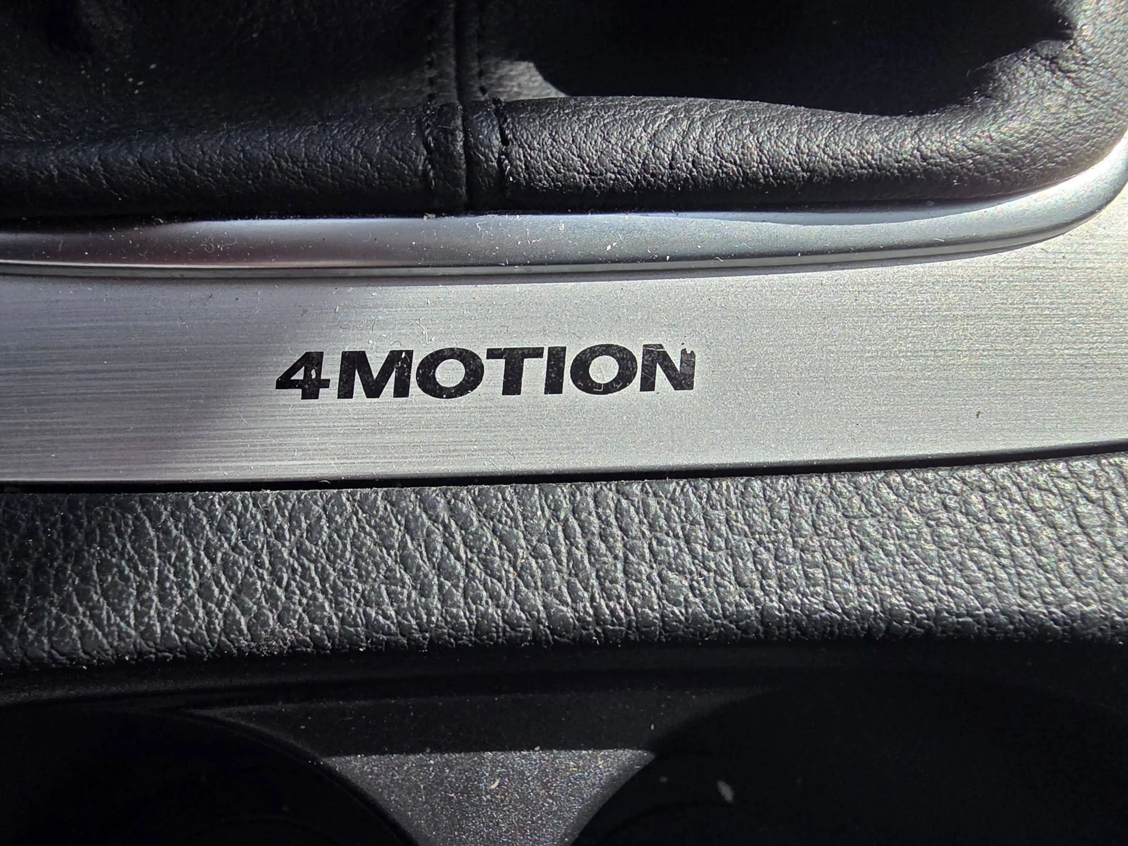 Volkswagen Passat Alltrack Basis 4Motion BMT — photo 10