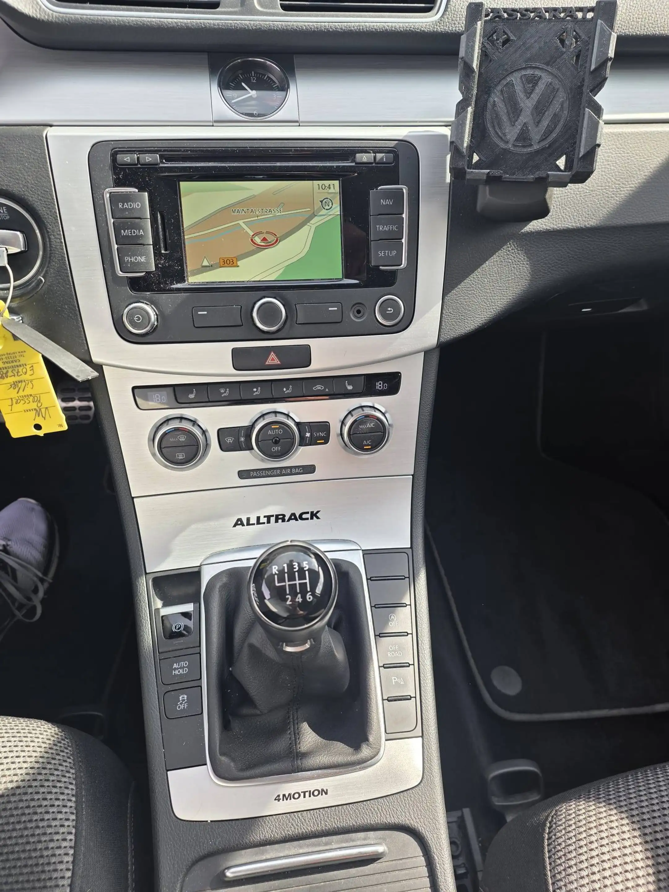 Volkswagen Passat Alltrack Basis 4Motion BMT — photo 11