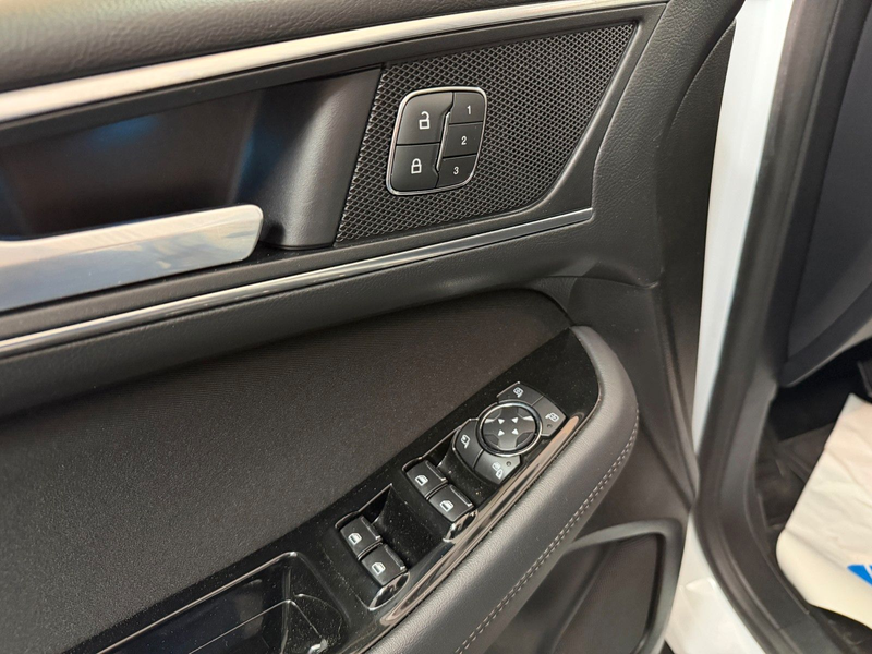 Ford S-Max S-MAX 2.0 TDCI 177kw Titanium AHK 7Sitzer STHZ — photo 15
