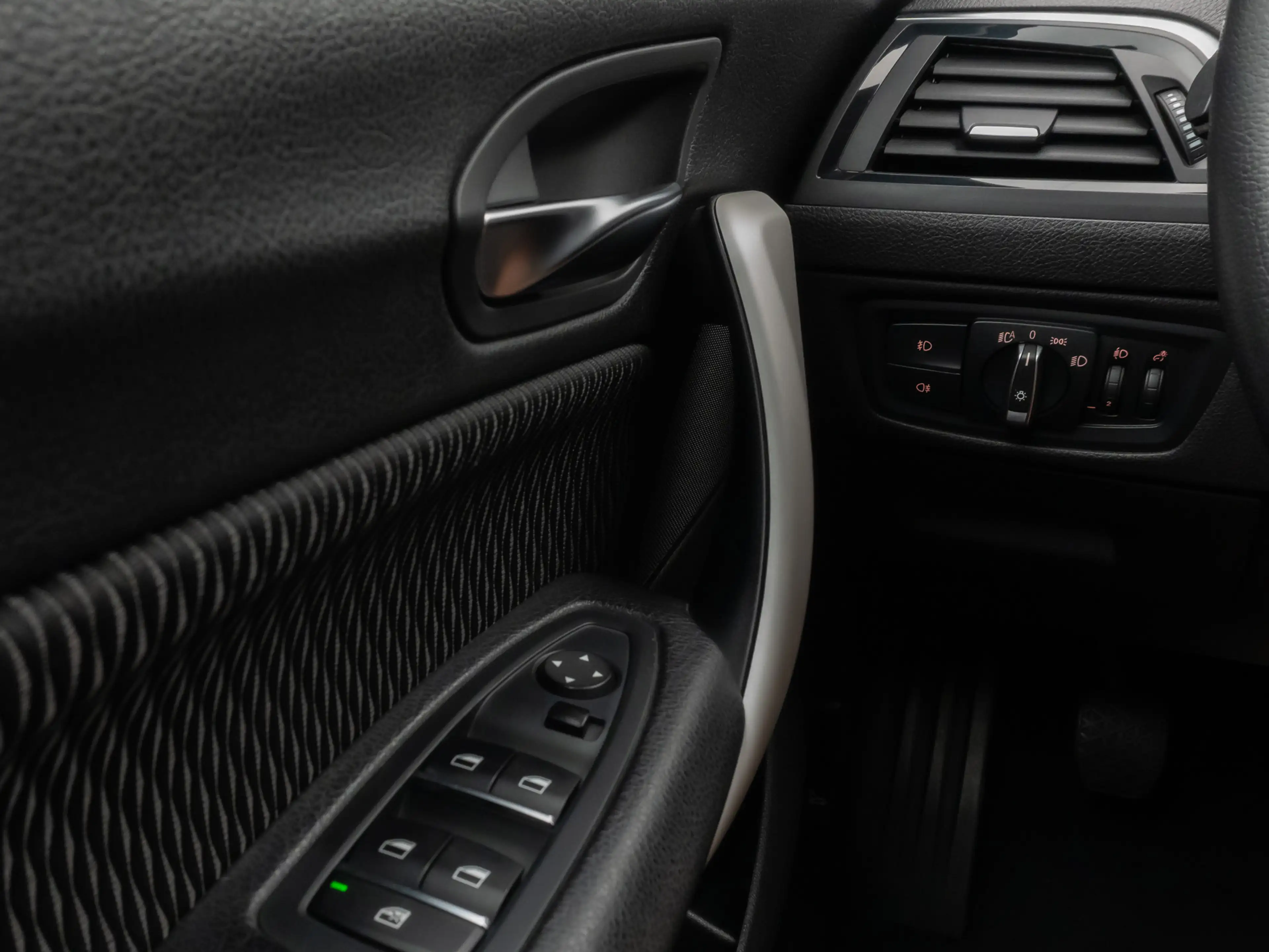 BMW 118 Sitzheizung PDChint Geschwindigkeitsreg — photo 31