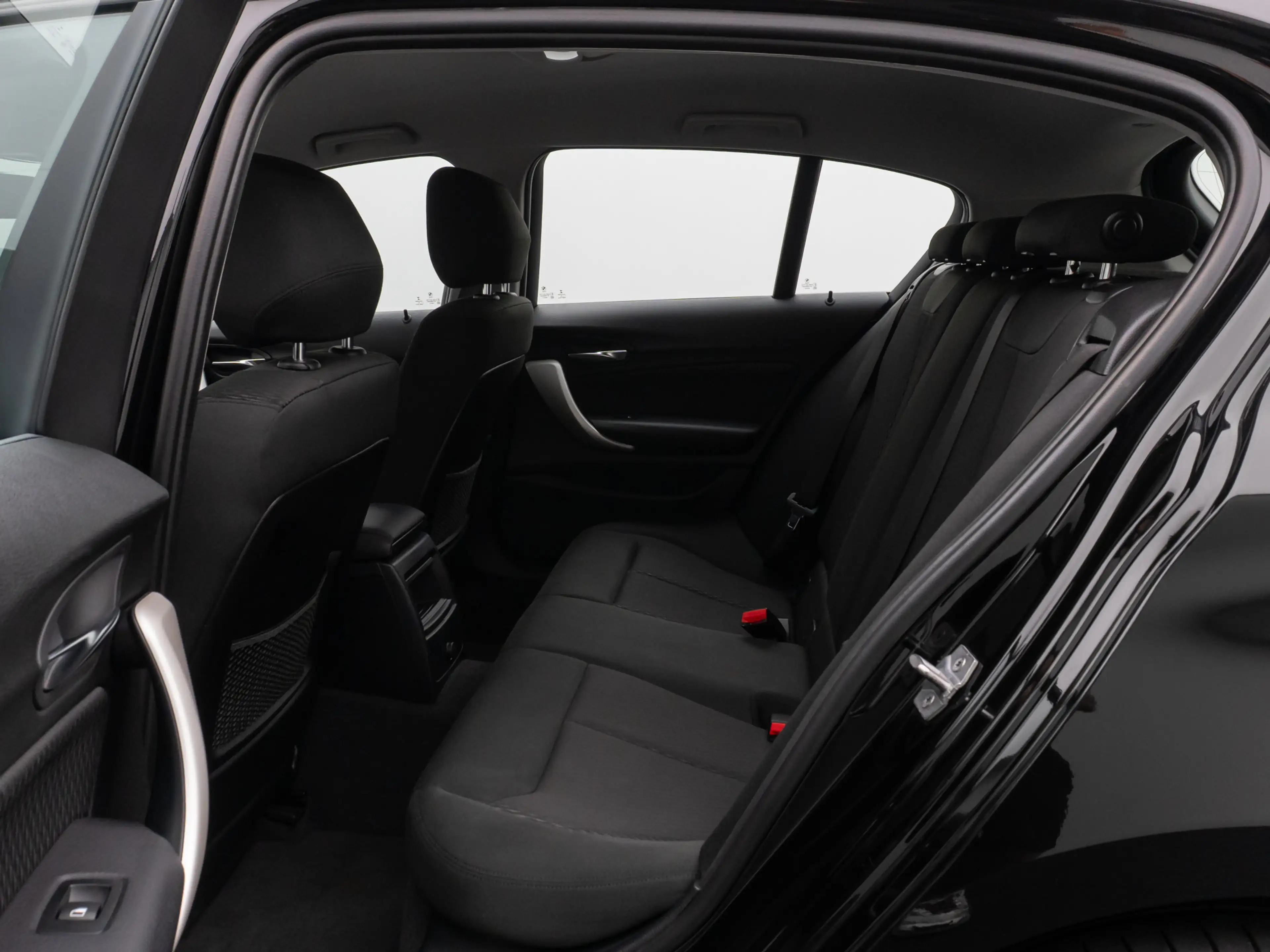 BMW 118 Sitzheizung PDChint Geschwindigkeitsreg — photo 25