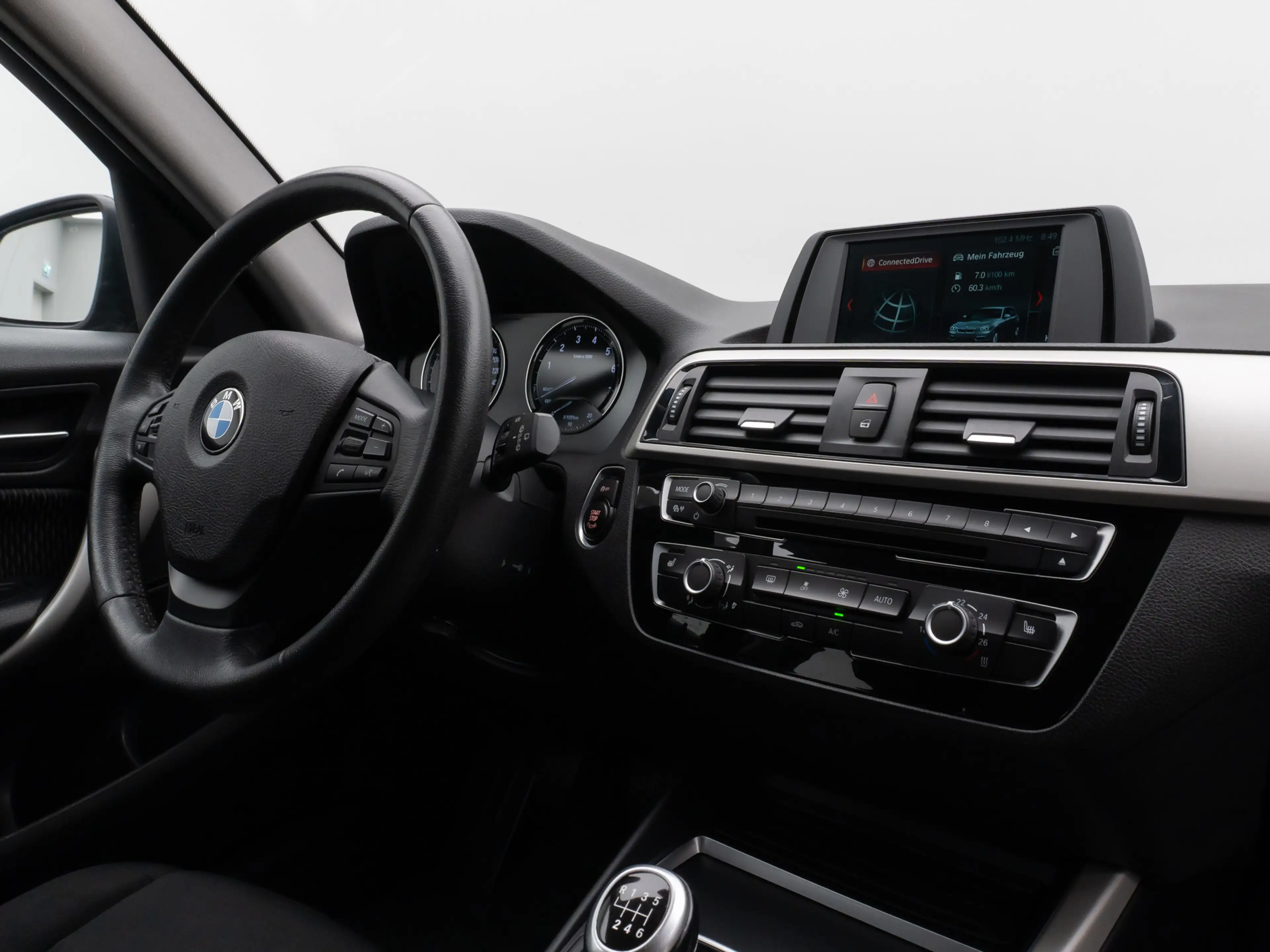 BMW 118 Sitzheizung PDChint Geschwindigkeitsreg — photo 32