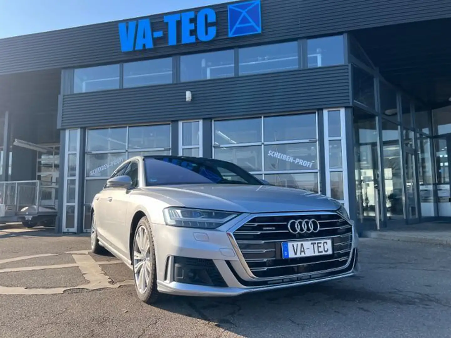 Audi A8 60 TDI L QUATTRO/TV/4-SITZER/HEAD-UP/V8 Silber - 1