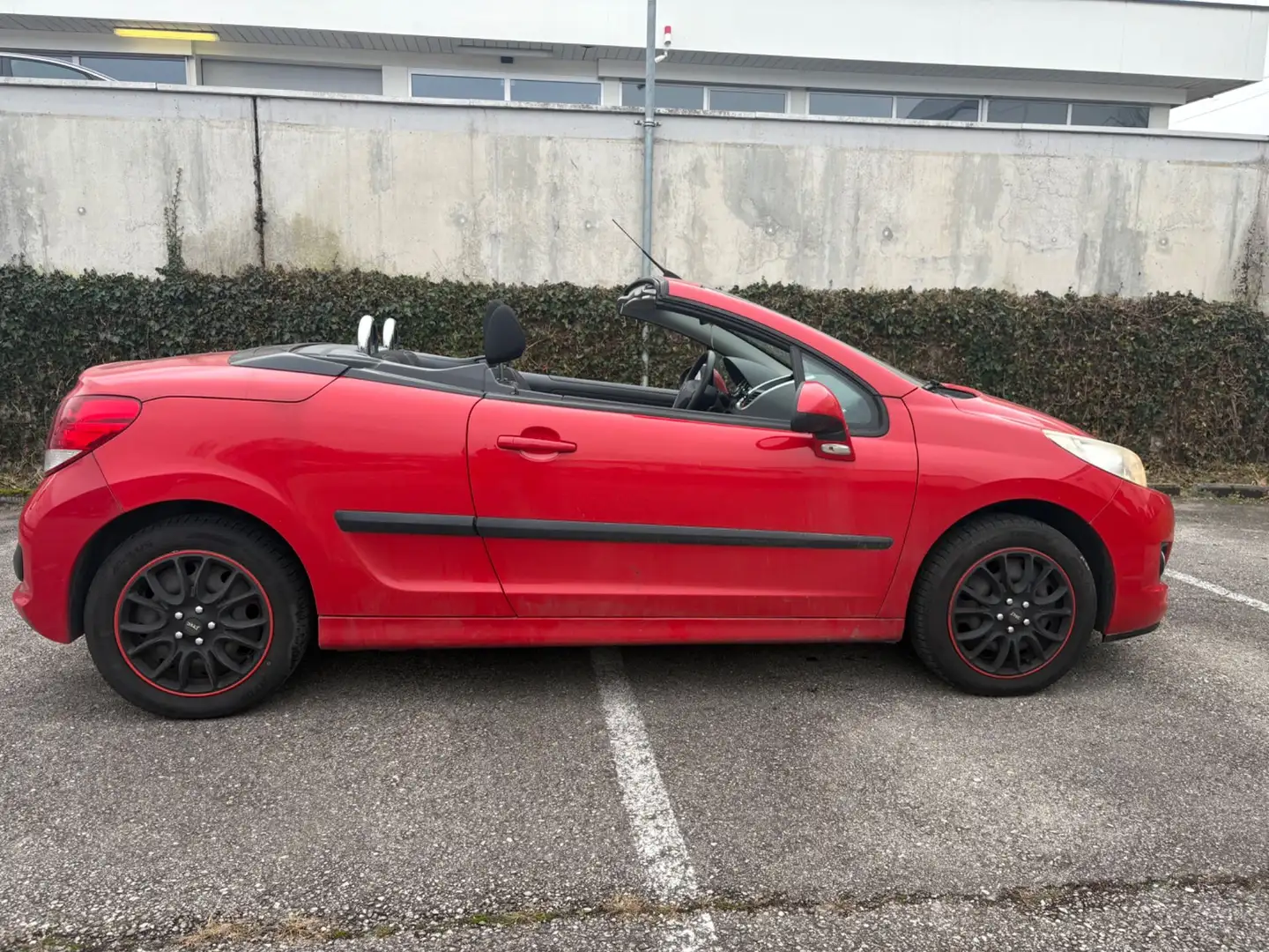 Peugeot 207 CC Active 1,6 VTi 16V Rot - 1