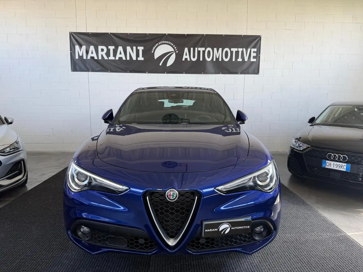 Alfa Romeo Stelvio 2.2 t Business rwd 160cv auto Bleu - 1