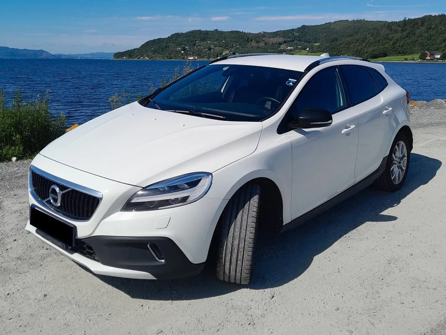 Volvo V40 Cross Country V40 Cross Country T3 Summum Weiß - 1