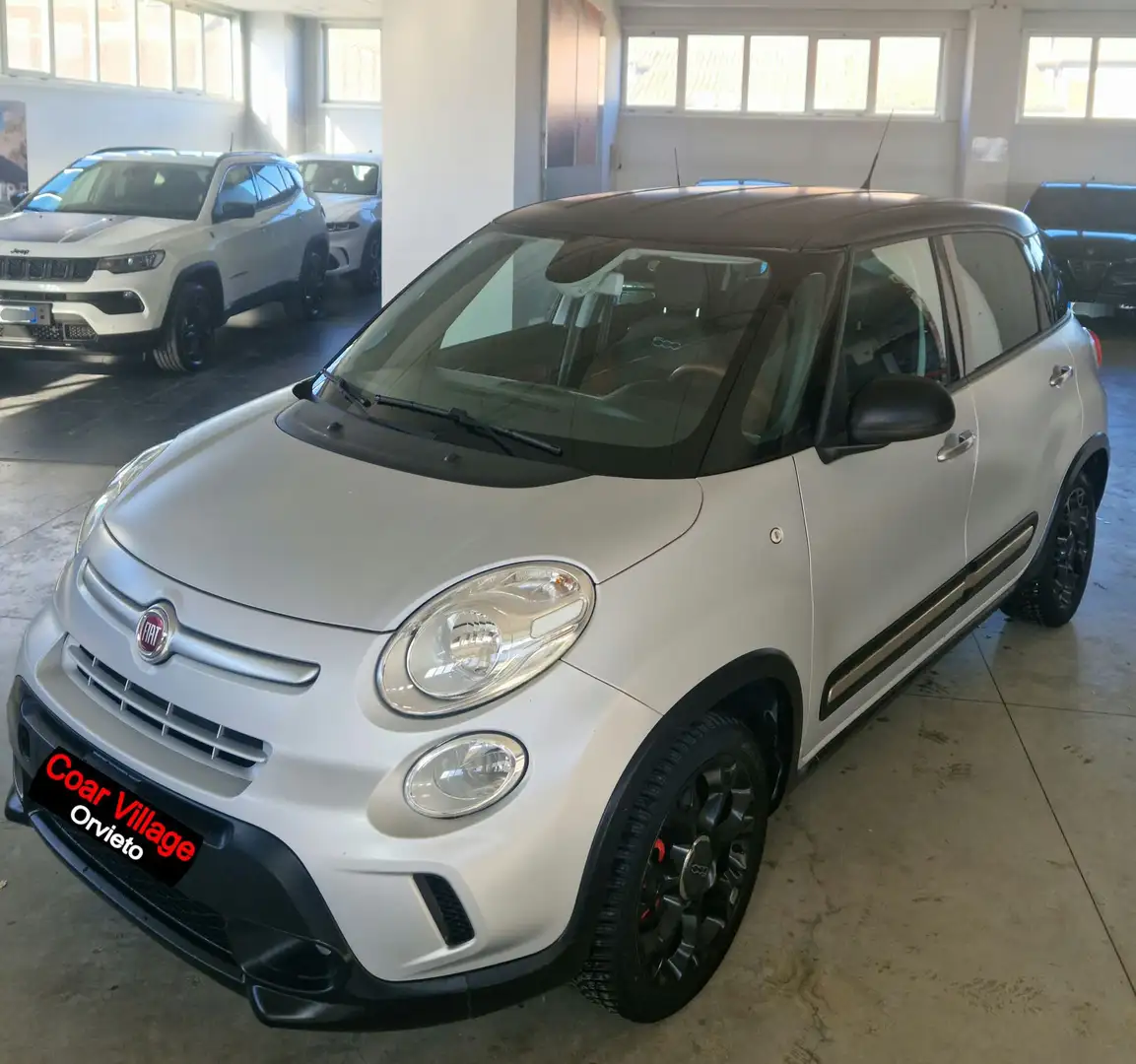 Fiat 500L 500L 1.3 mjt Trekking 95cv Grijs - 1