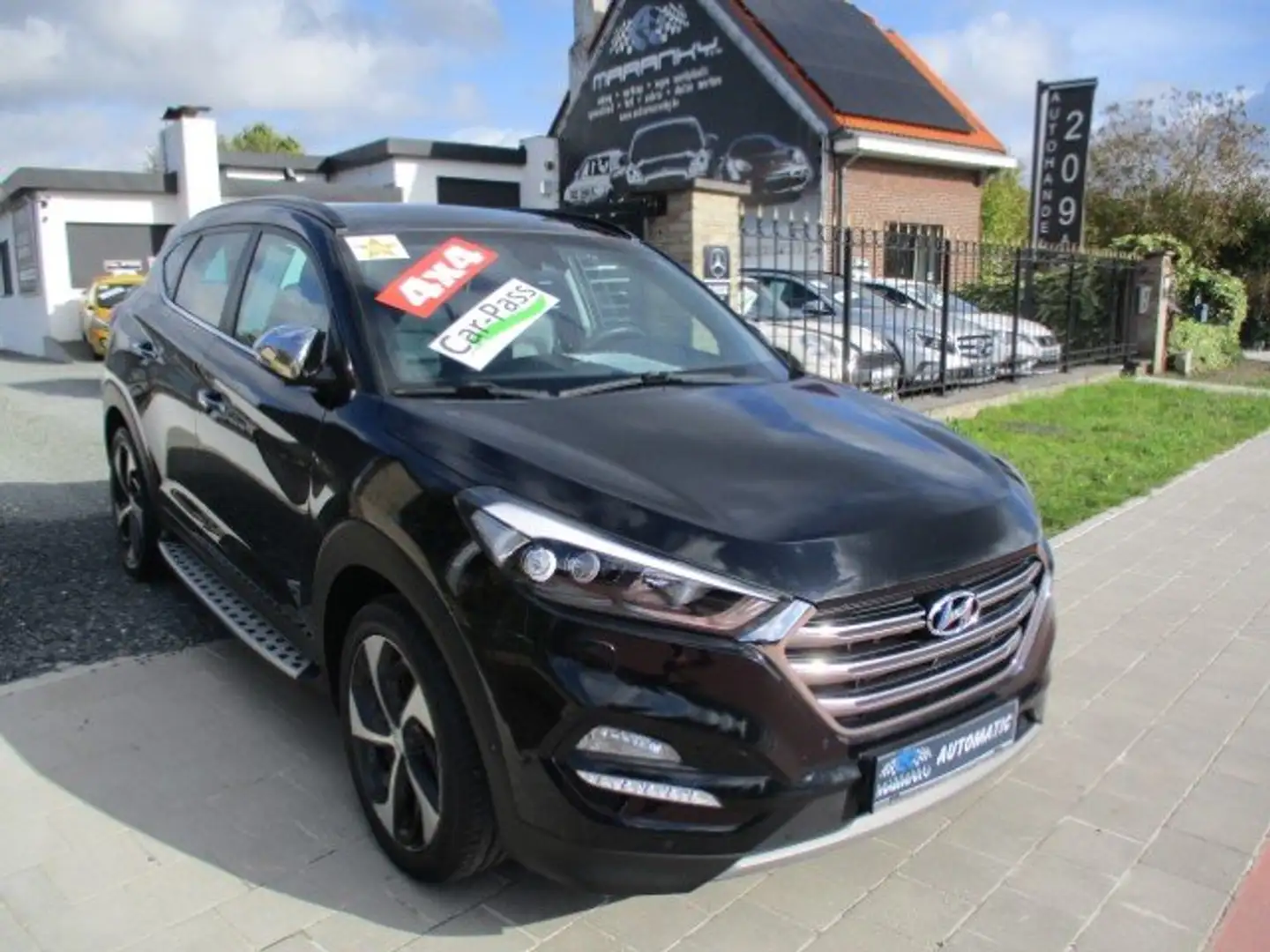 Hyundai TUCSON 1.6 T-GDi 4WD Executive DCT AUTOMAAT PANO VERKOCHT Schwarz - 1