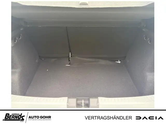 Dacia Sandero view 6