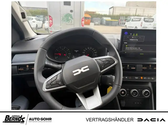 Dacia Sandero view 10