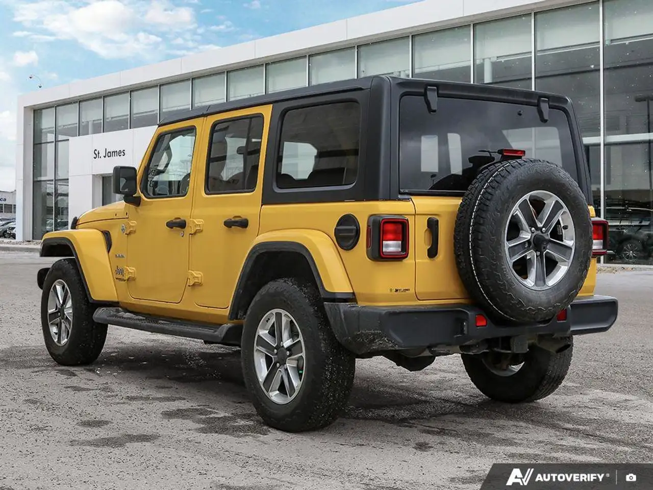 Jeep Wrangler снимка Jeep Wrangler