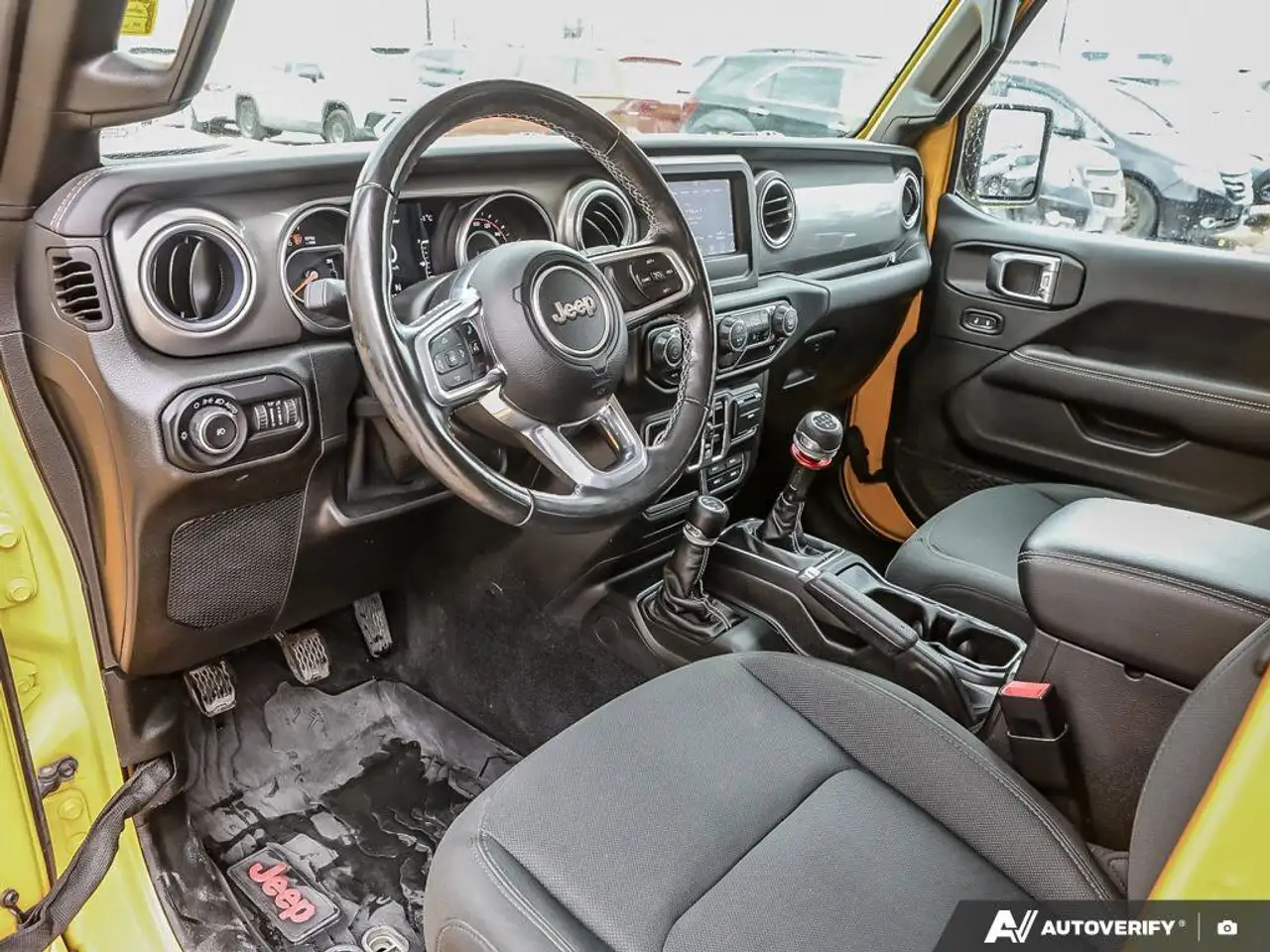 Jeep Wrangler снимка Jeep Wrangler