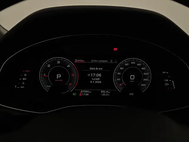 Audi Q7 view 15