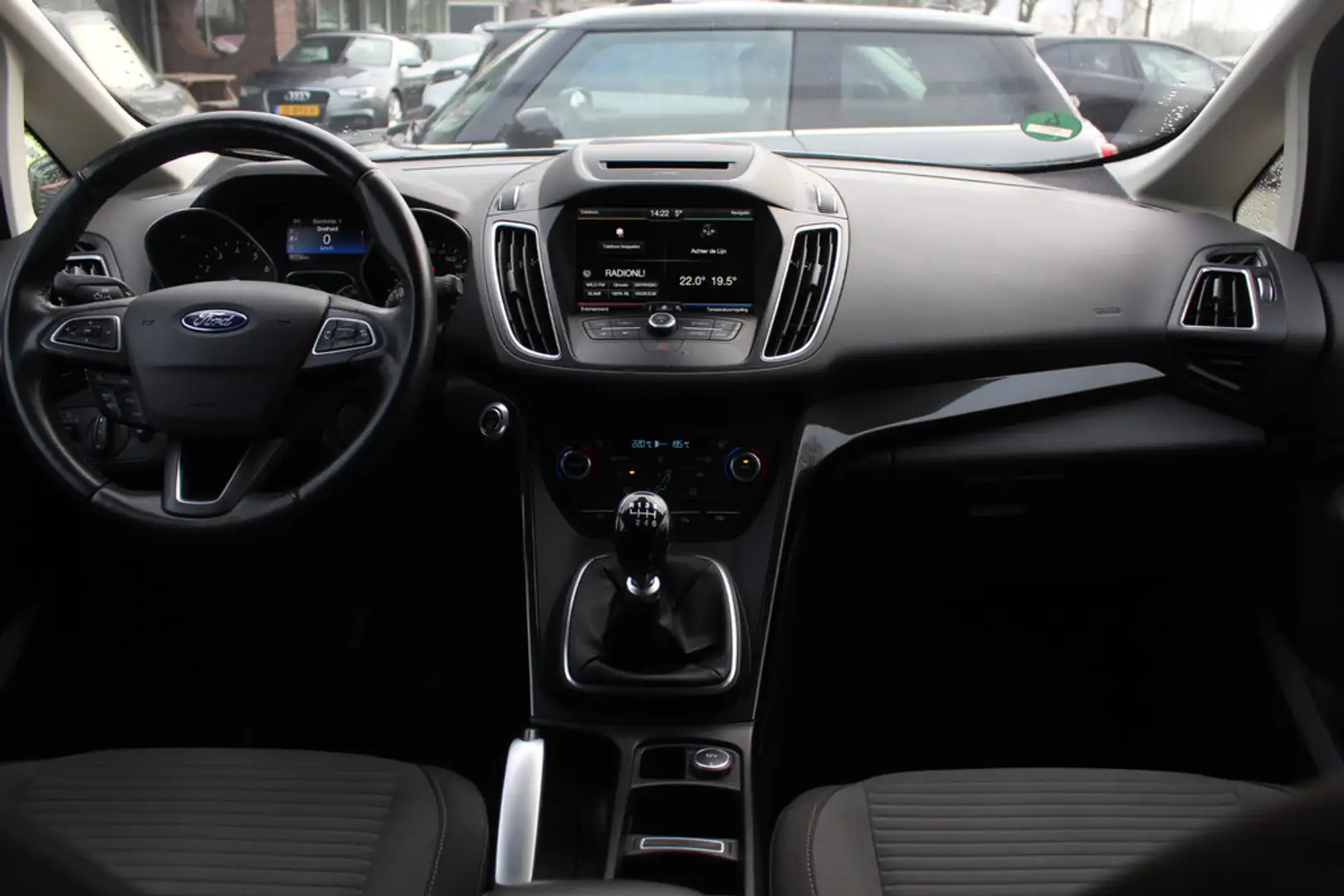 Ford C-Max 1.0 Titanium / Trekhaak / Navigatie / Parkeerhulp Grijs - 2