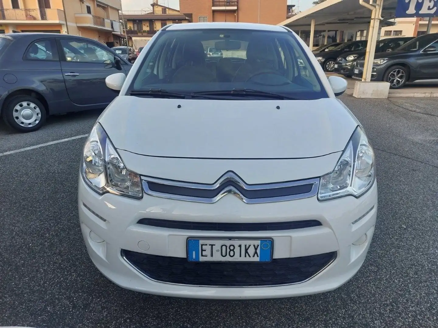 Citroen C3 1.2 VTi 82 5 porte km 166000 Neopatentati Clima Bianco - 2
