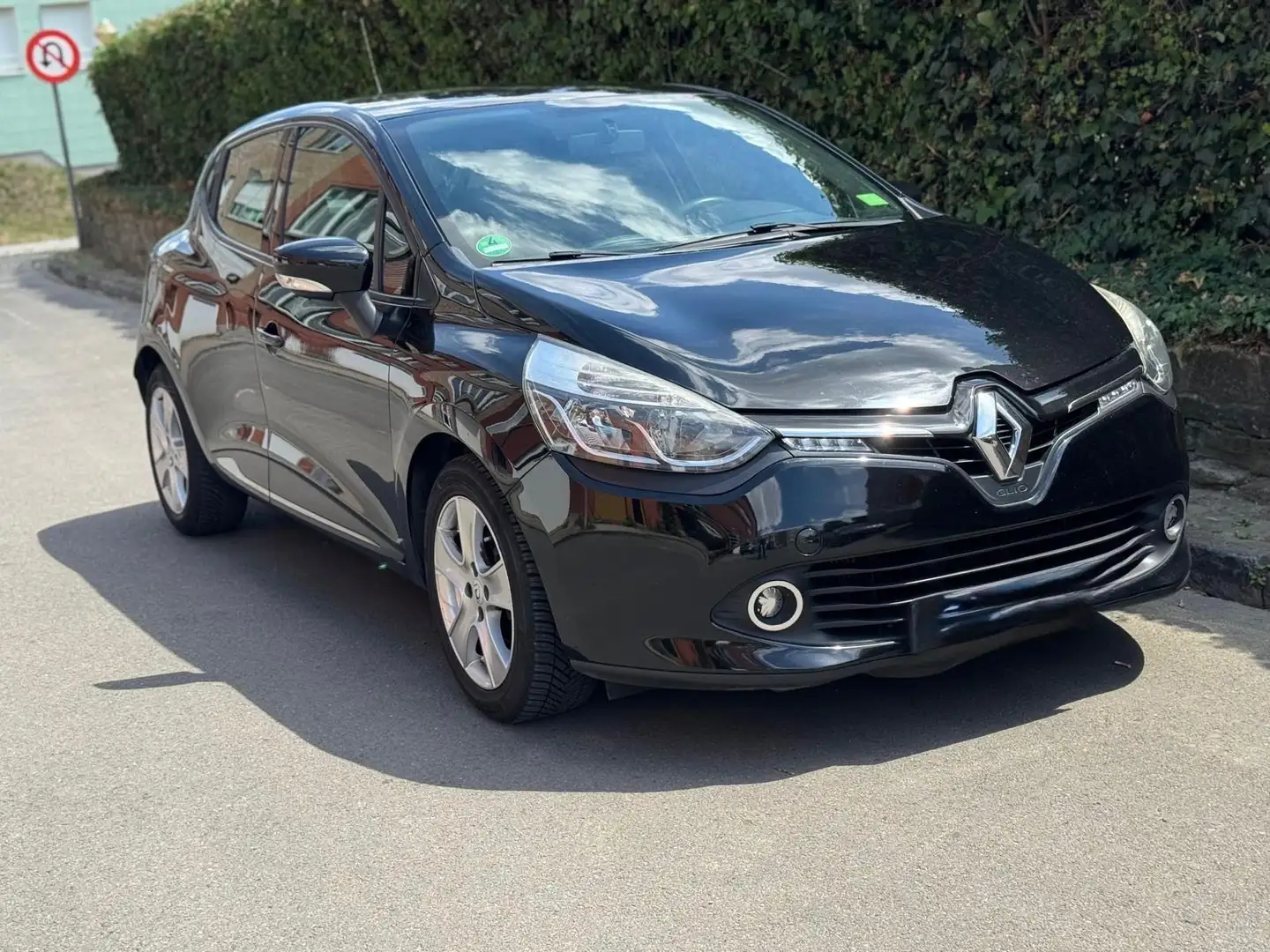 Renault Clio 1.2 TCe dynamique automatique Noir - 1