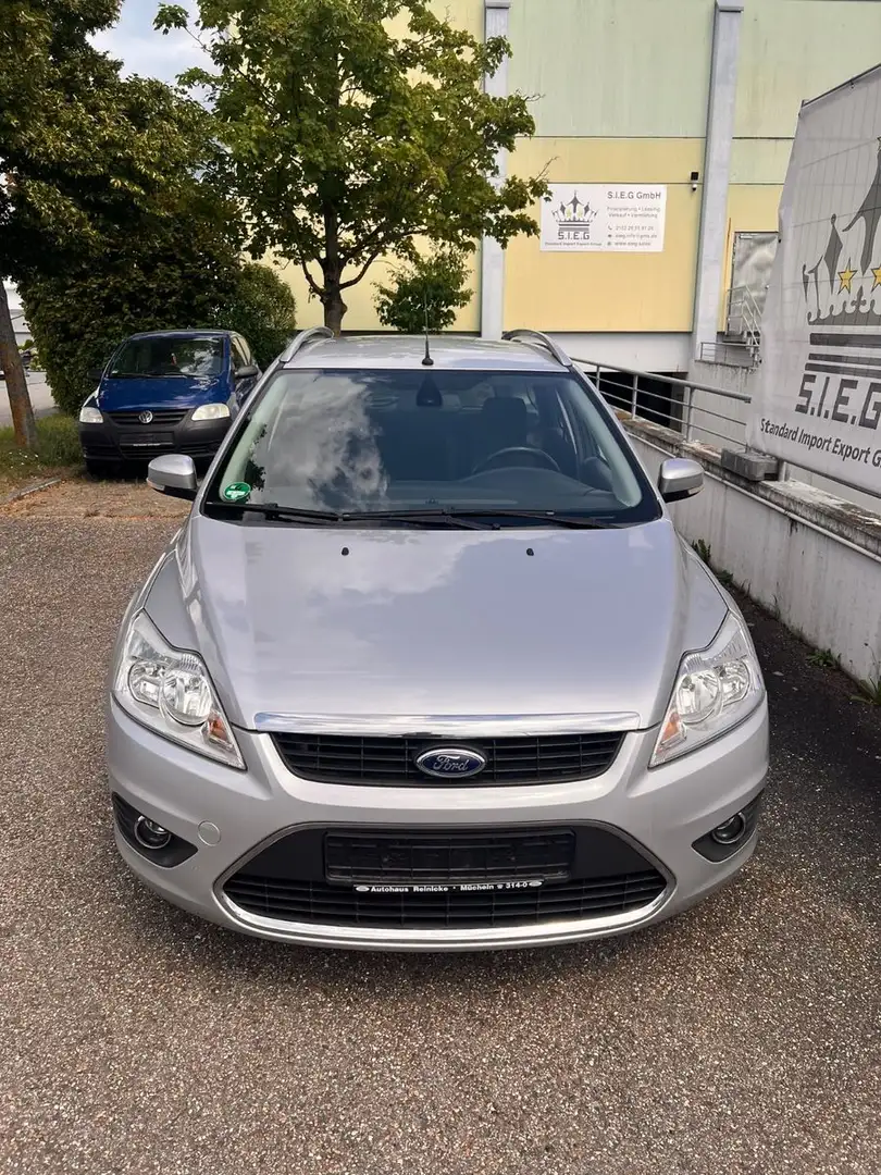 Ford Focus Turnier Ghia Zilver - 2