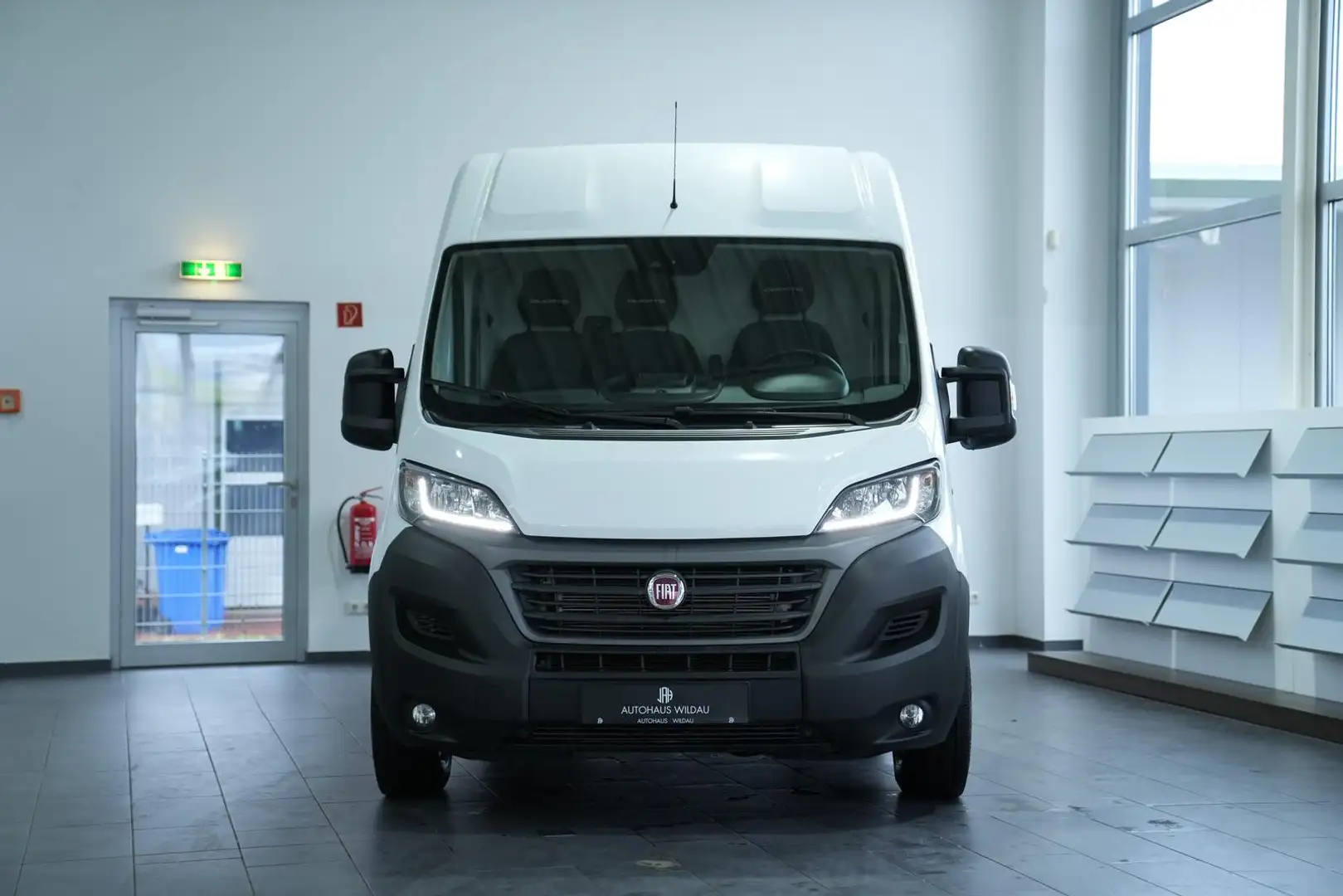 Fiat Ducato Hochr.-Kasten 35 140 L2H2 *AUTOMATIK*NAV* Blanc - 2