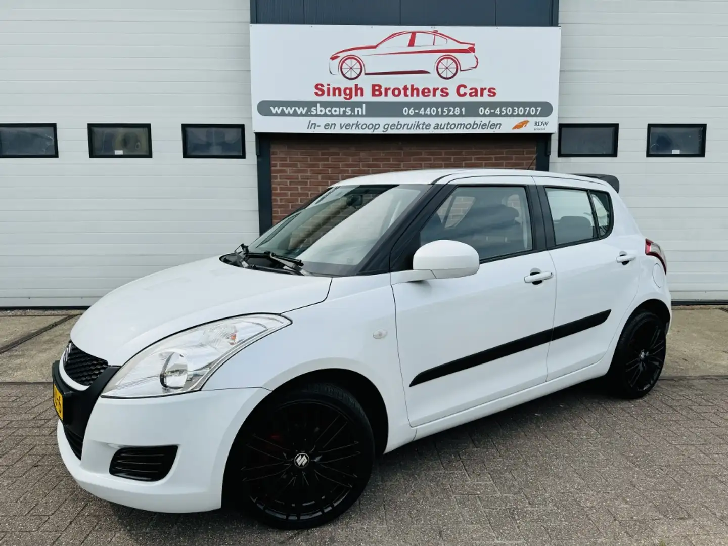 Suzuki Swift 1.2 COMFORT FACELIFT AIRCO NAVI 17"VLG NAP INRUIL White - 2