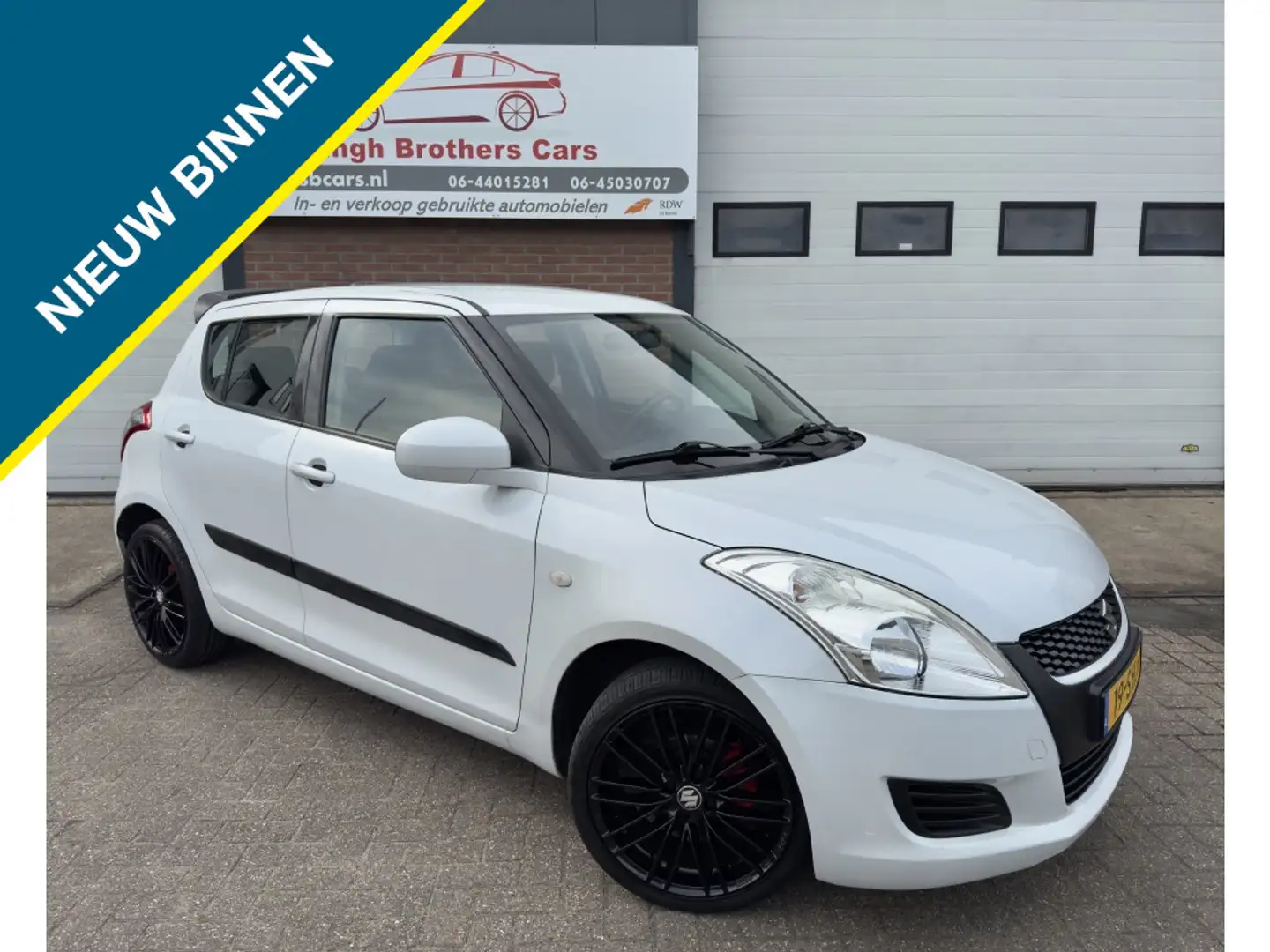 Suzuki Swift 1.2 COMFORT FACELIFT AIRCO NAVI 17"VLG NAP INRUIL Bianco - 1