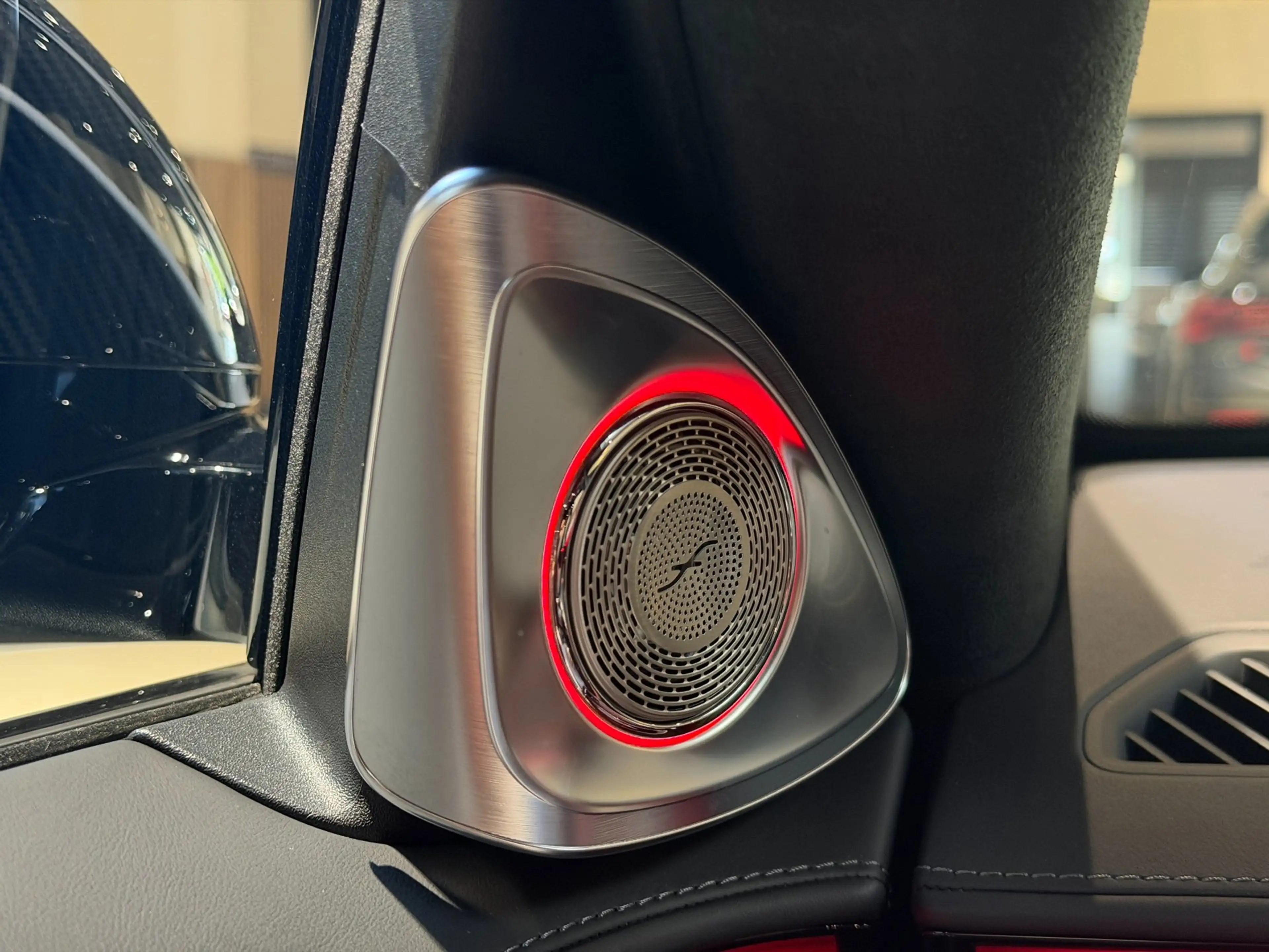 Mercedes-Benz S 63 AMG S E Performance|Pano|HUD|Keyless|360|4D Burmester| — photo 26