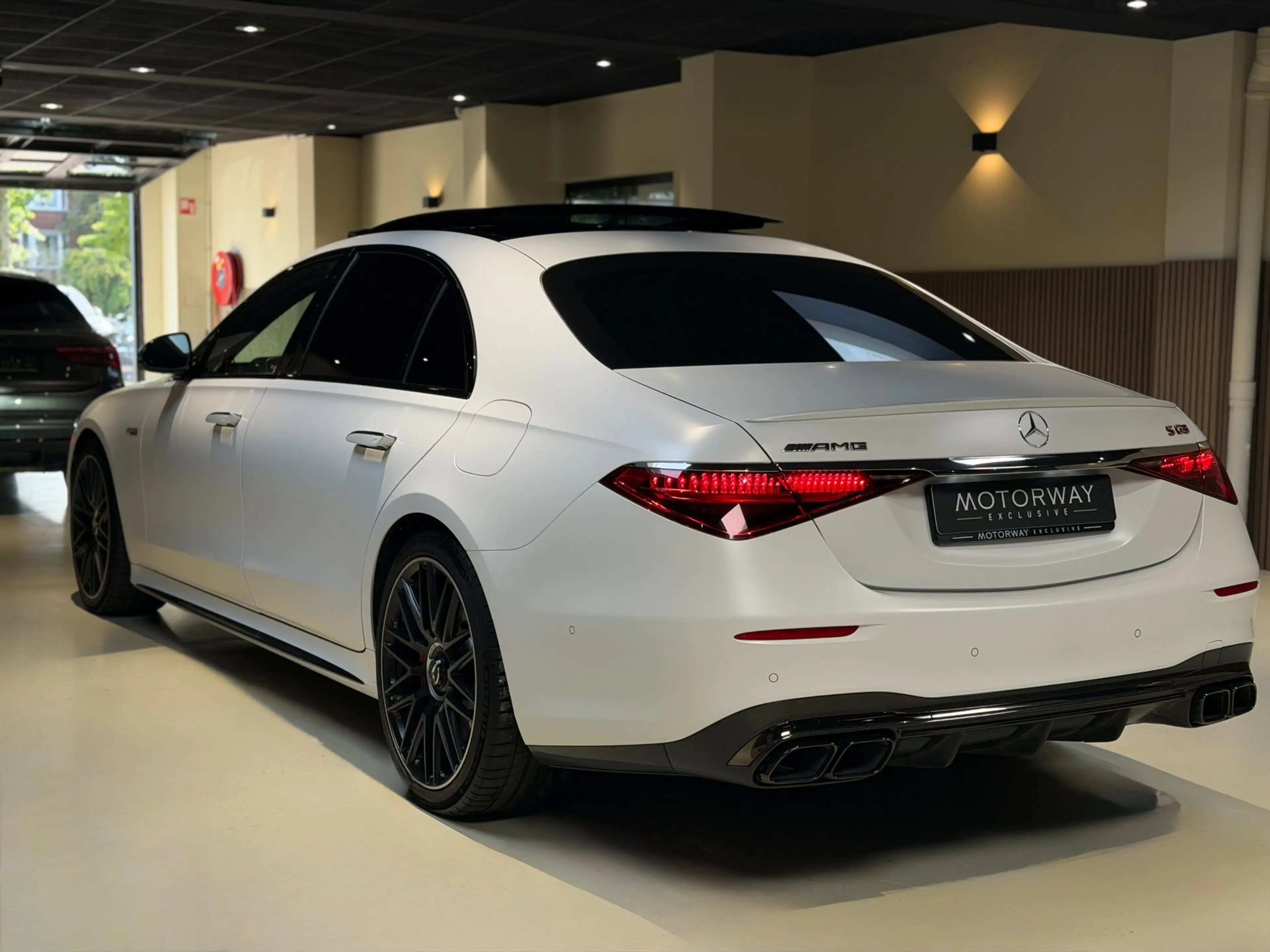 Mercedes-Benz S 63 AMG S E Performance|Pano|HUD|Keyless|360|4D Burmester| — photo 6