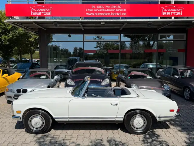 Mercedes-Benz SL view 3