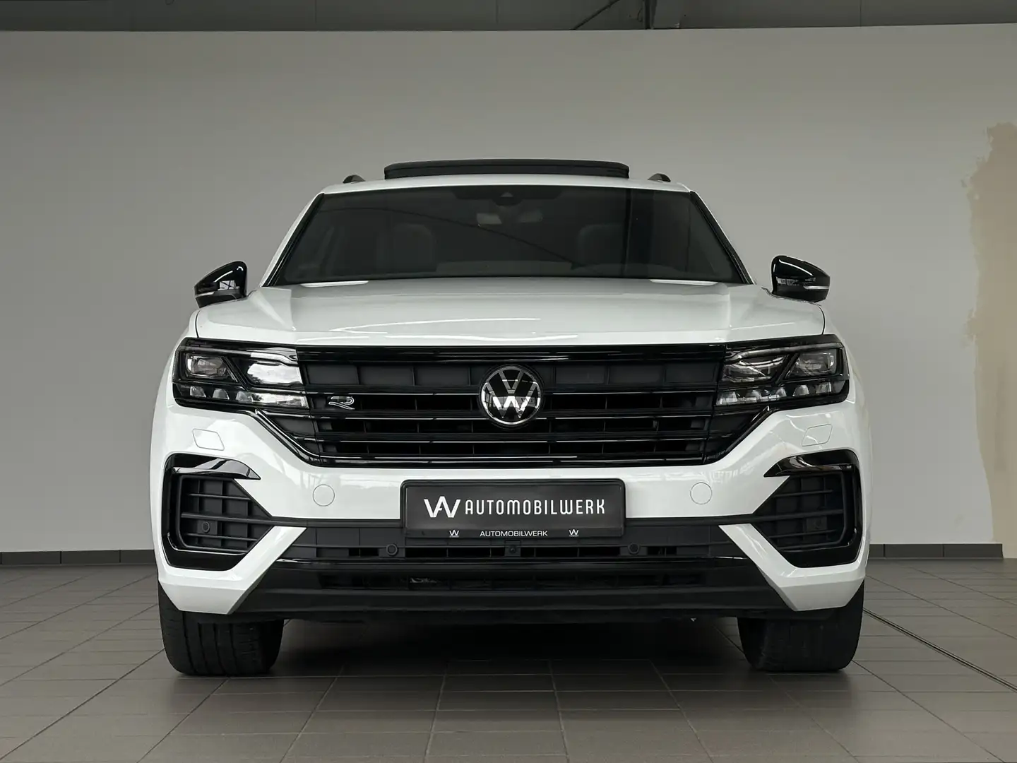 Volkswagen Touareg R-Line |PANO|STHZ|360°|LUFT|AHK|DYN Weiß - 2