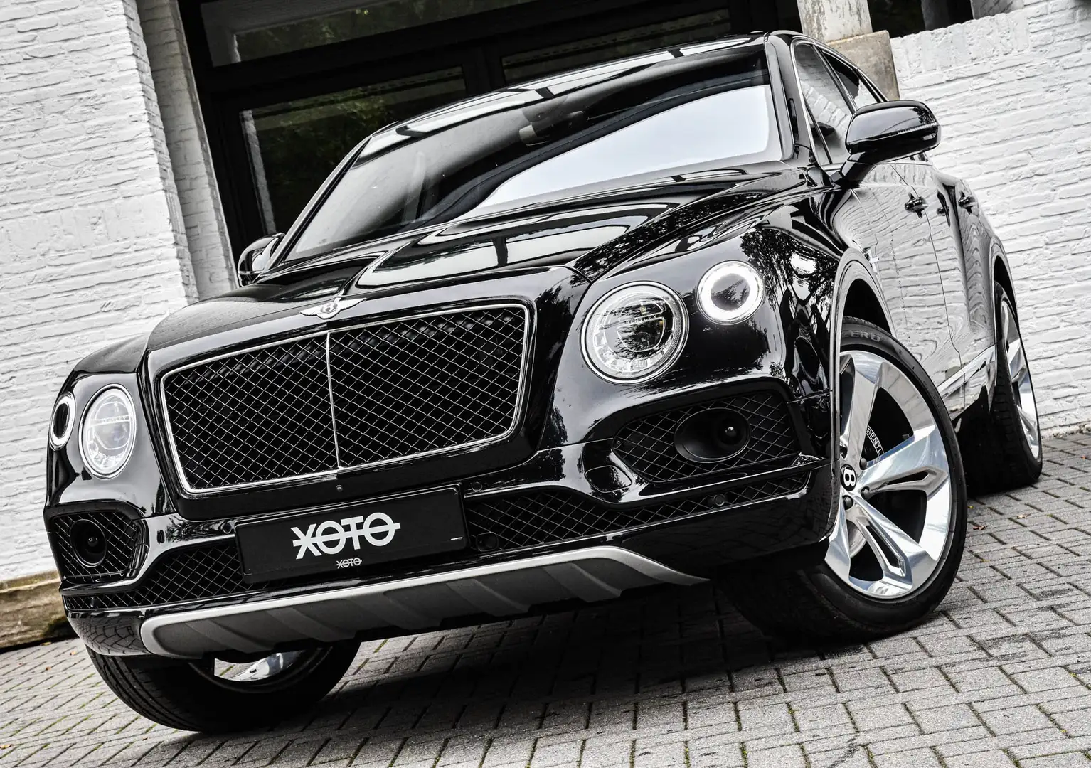 Bentley Bentayga 6.0 W12 MULLINER *** BENTLEY HISTORY *** Чорний - 1