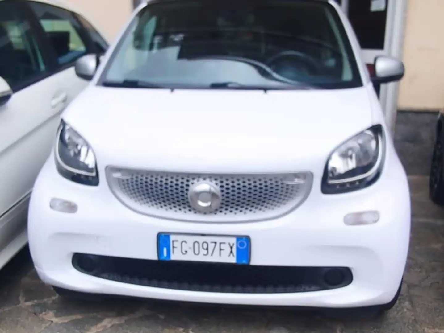 smart forTwo Fortwo 1.0 Prime 71cv Blanc - 1