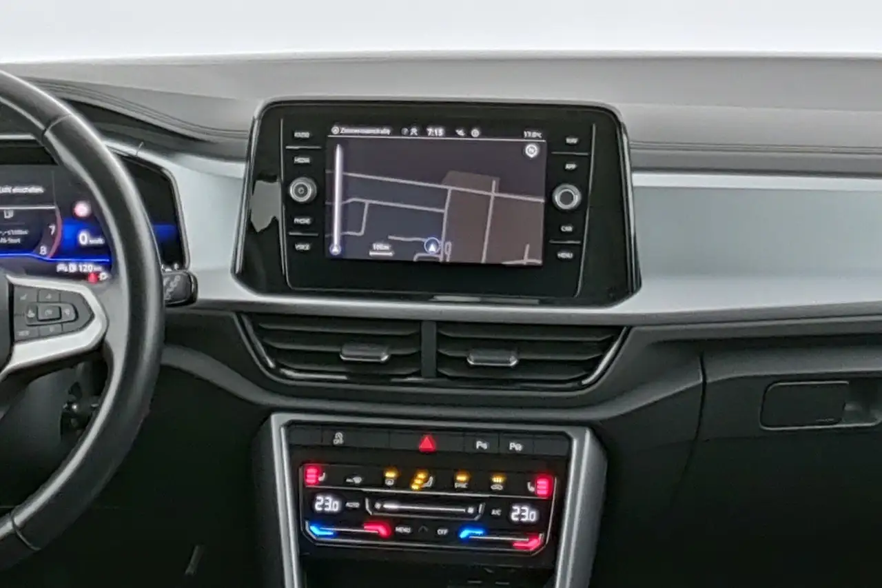Volkswagen T-Roc 1.0 TSI Life Nav|SHZ|CarPlay+AA|LED|ParkAs LED Nav 12