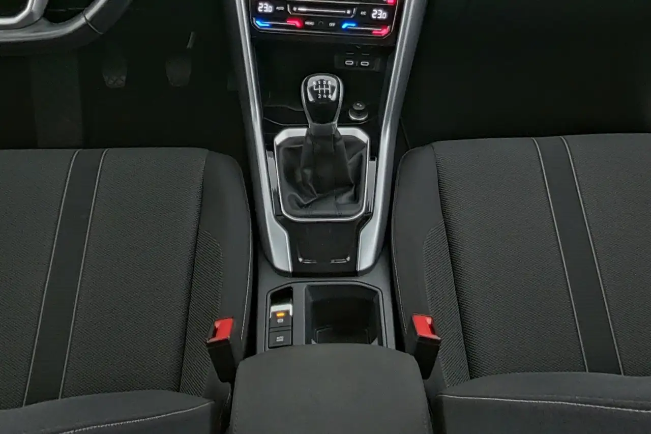 Volkswagen T-Roc 1.0 TSI Life Nav|SHZ|CarPlay+AA|LED|ParkAs LED Nav 13