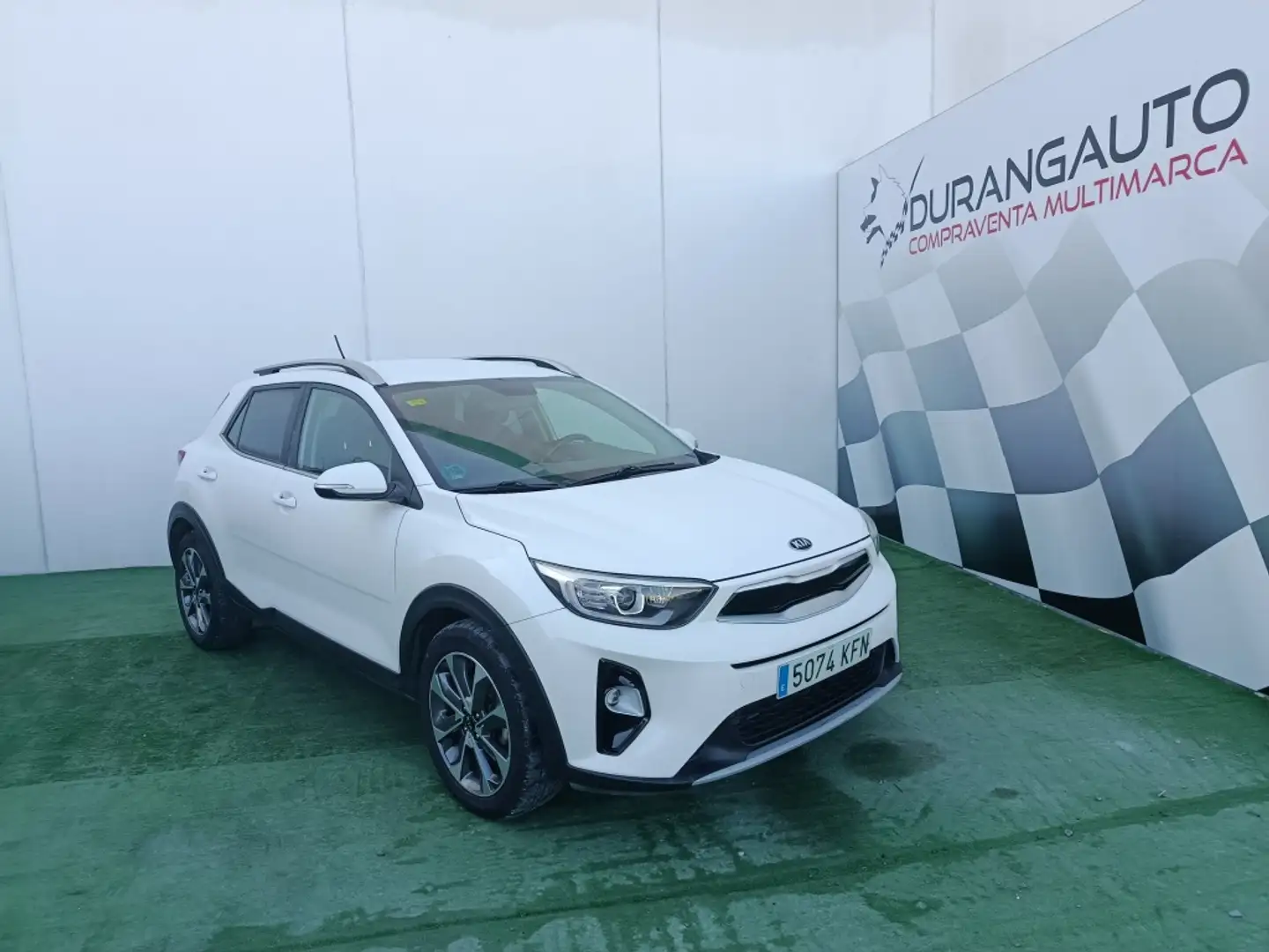 Kia Stonic 1.0 T-GDi Eco-Dynamic Drive 120 Blanco - 2