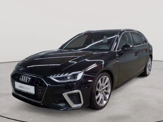 Audi A4 view 2